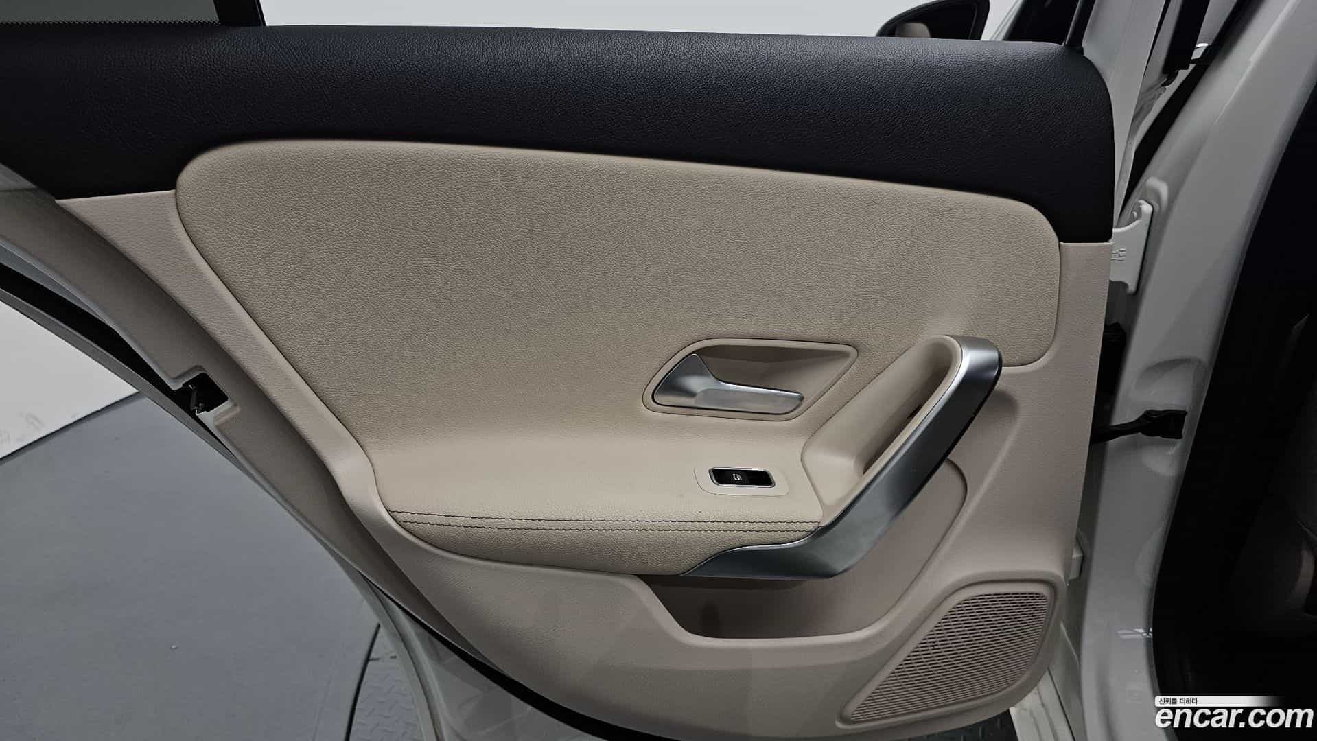 A-Class Mercedes-Benz 2020.8-INNER-035