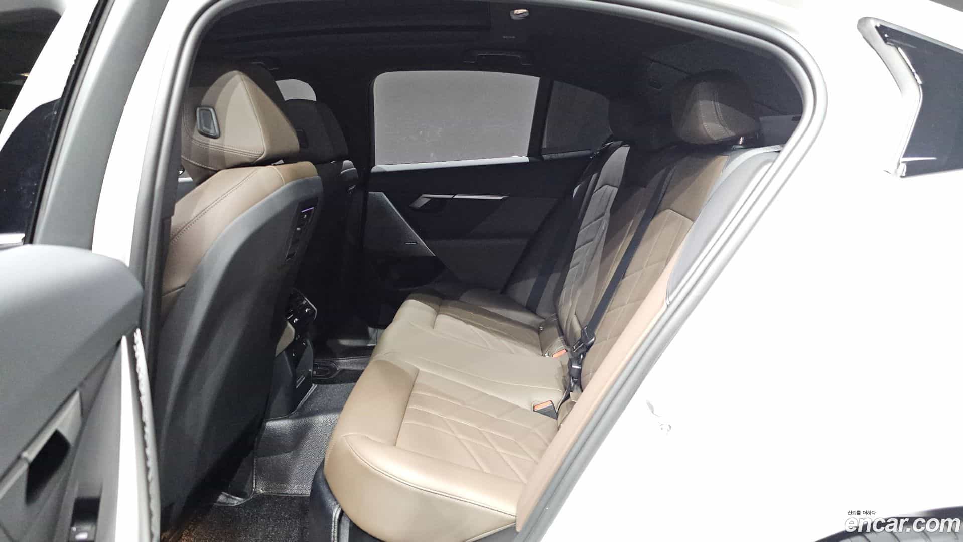 5-Series BMW 2024.7-INNER-036