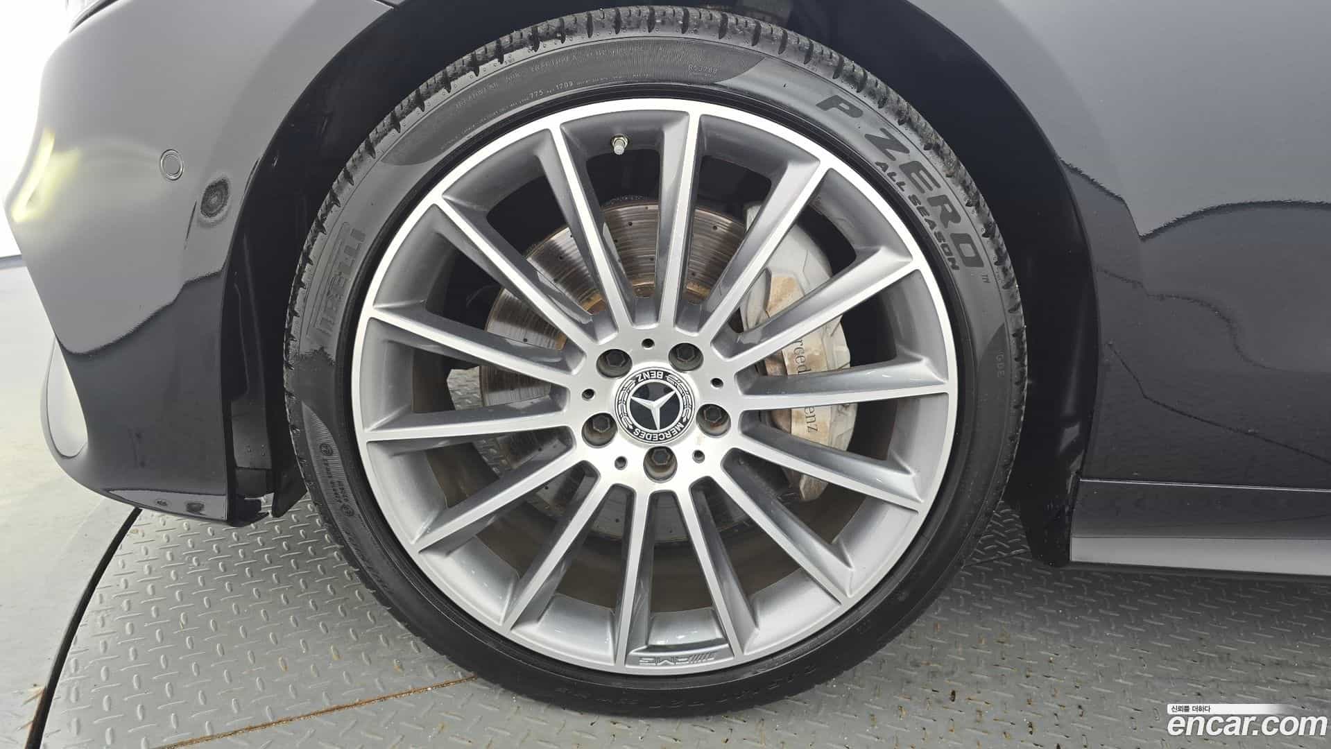 E-Class Mercedes-Benz 2017.8-OUTER-005