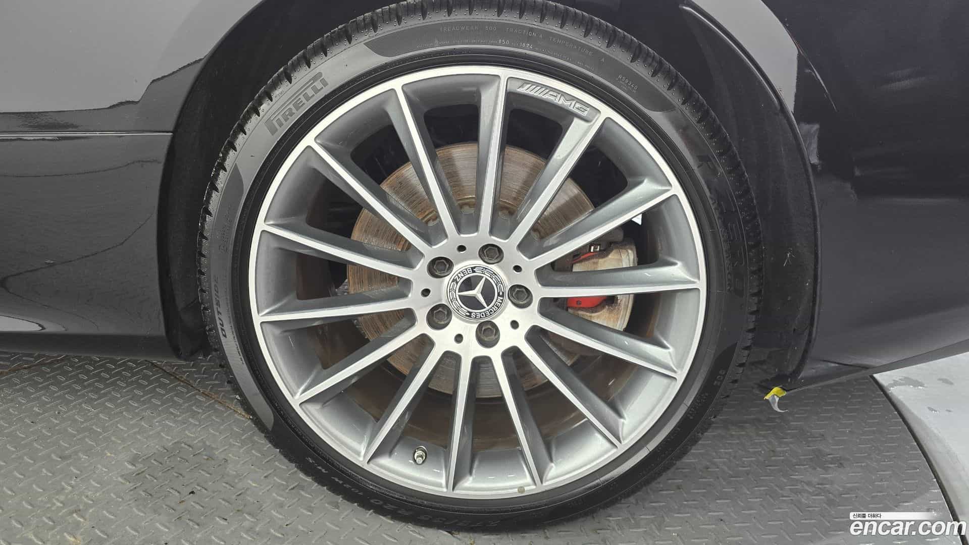 E-Class Mercedes-Benz 2017.8-OUTER-031