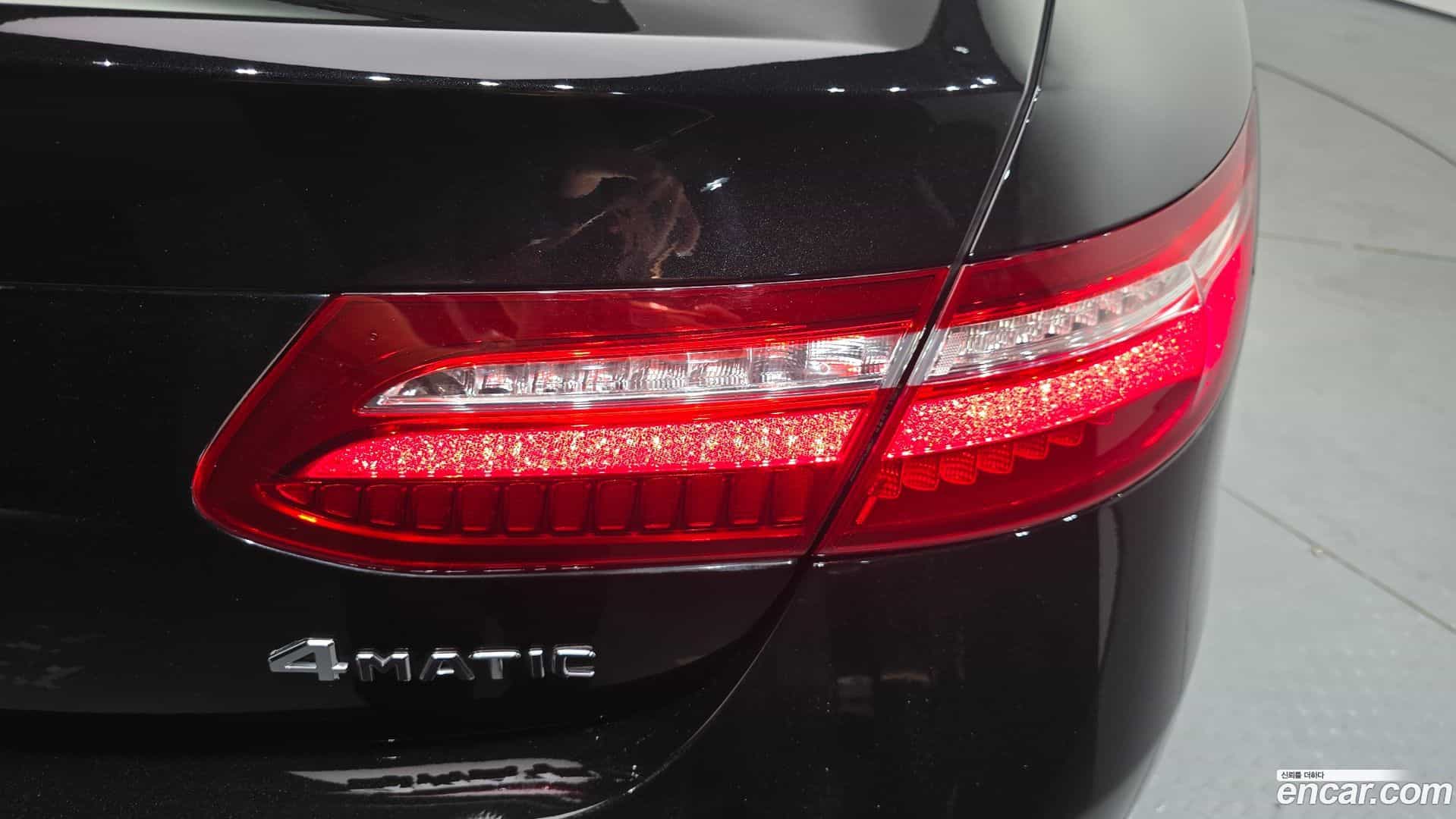 E-Class Mercedes-Benz 2017.8-OUTER-033