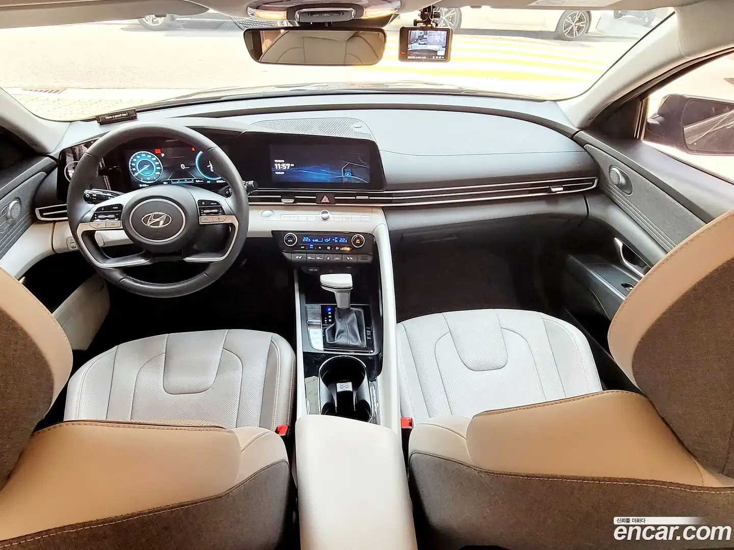 AVANTE Hyundai 2020.5-INNER-007