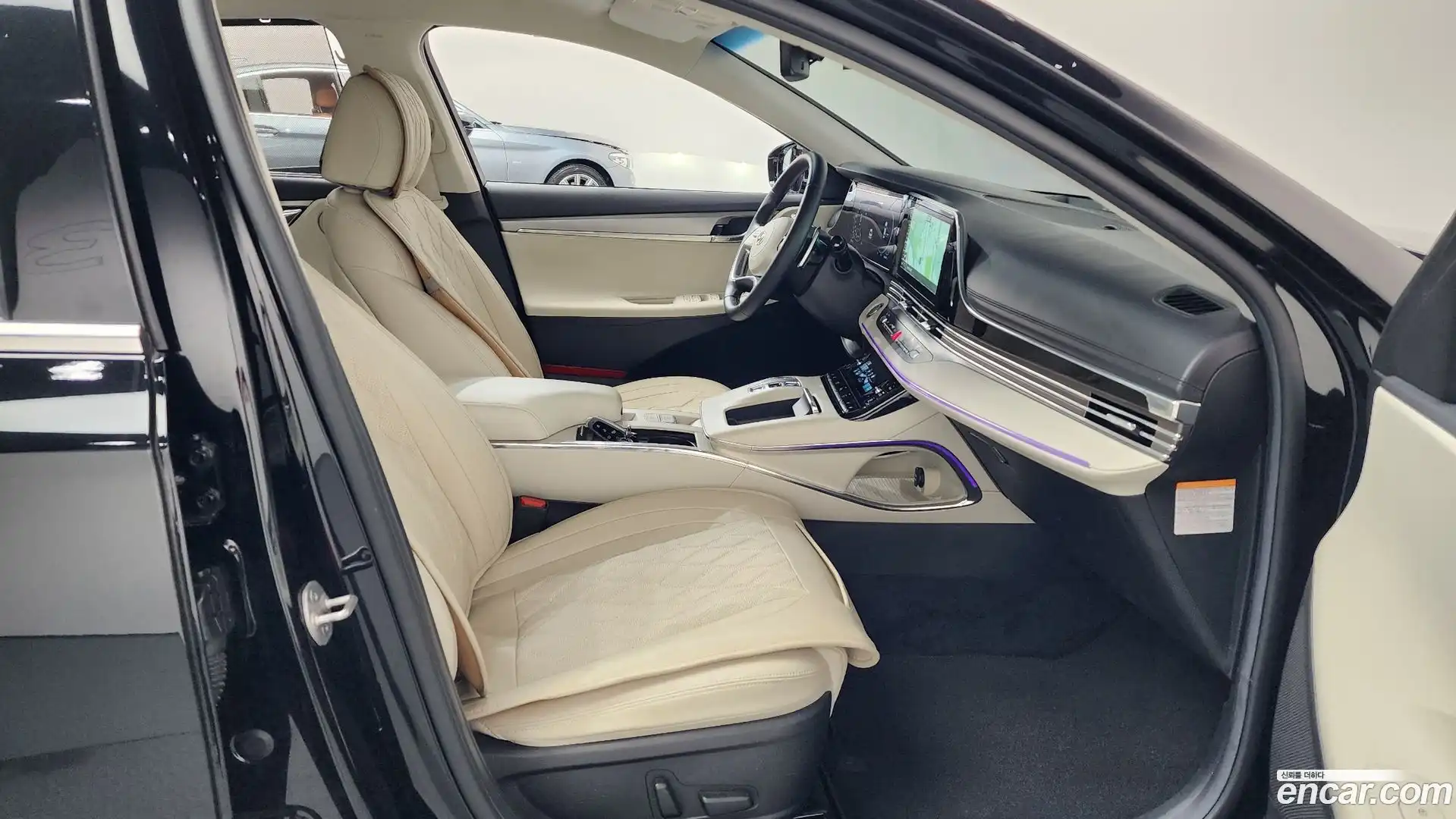 Grandeur Hyundai 2022.8-INNER-036