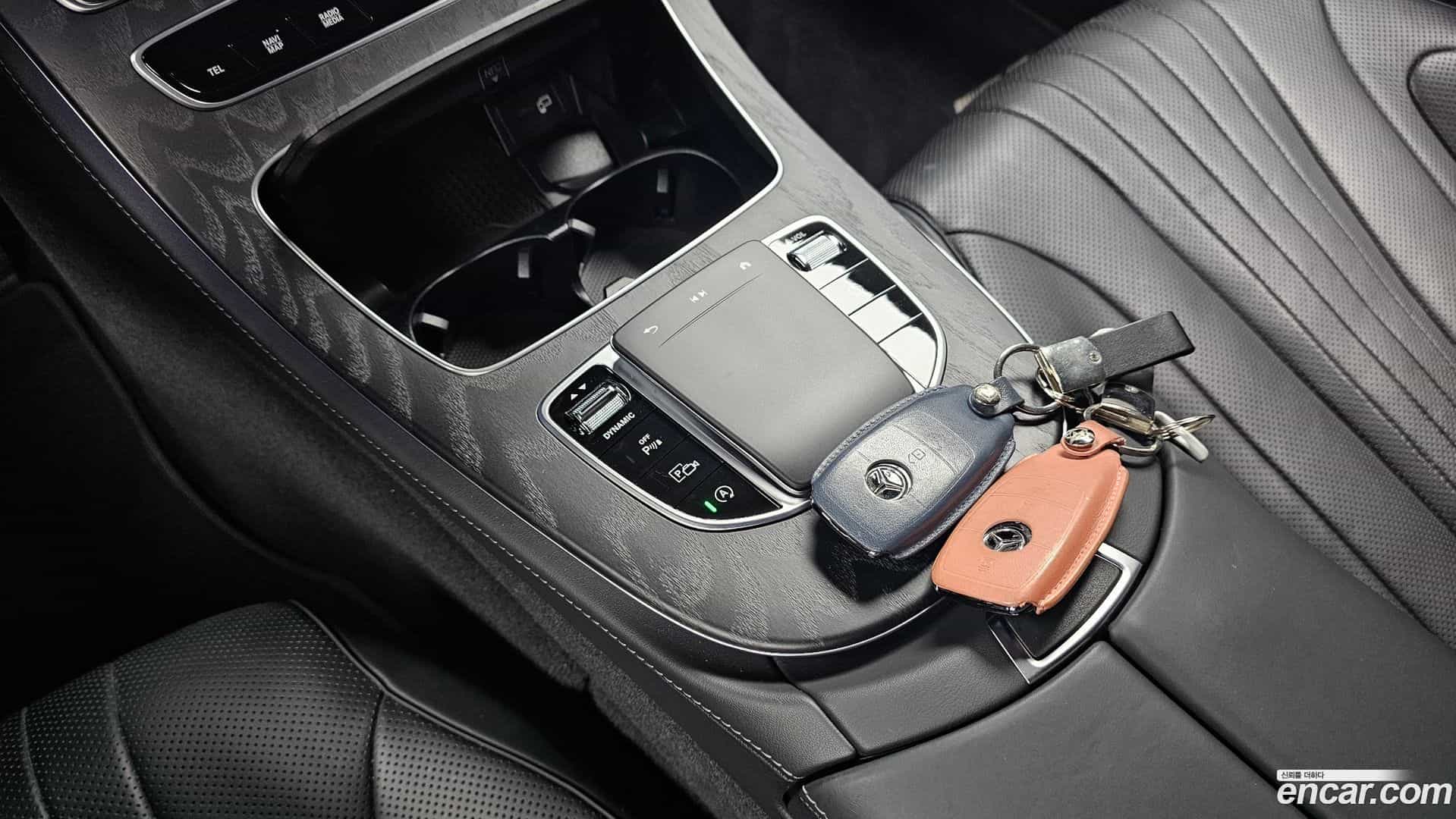 CLS-Class Mercedes-Benz 2022.6-INNER-009