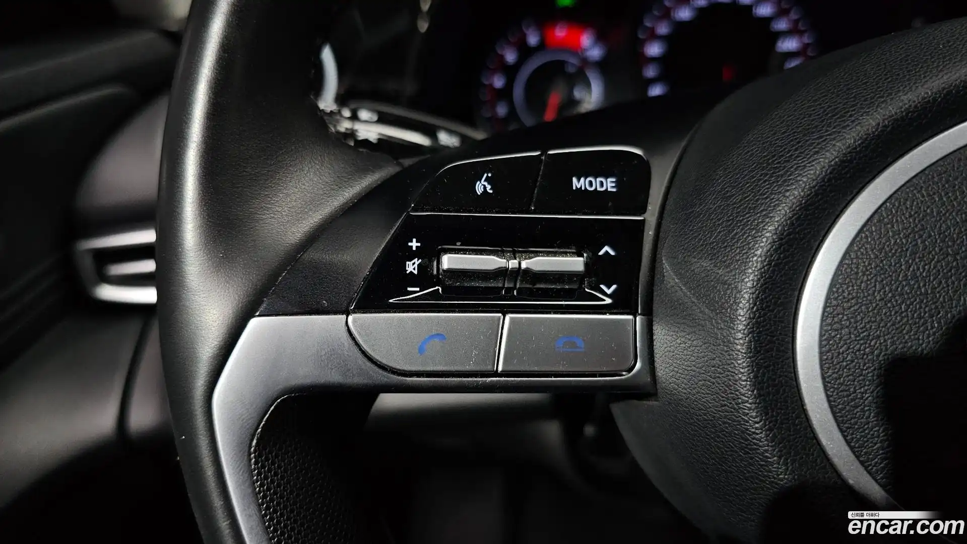 AVANTE Hyundai 2021.2-OPTION-017
