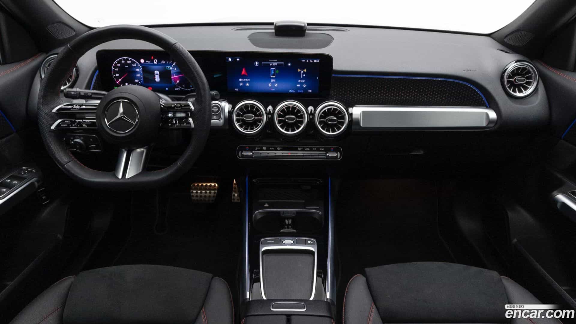 GLB-Class Mercedes-Benz 2025.5-INNER-007