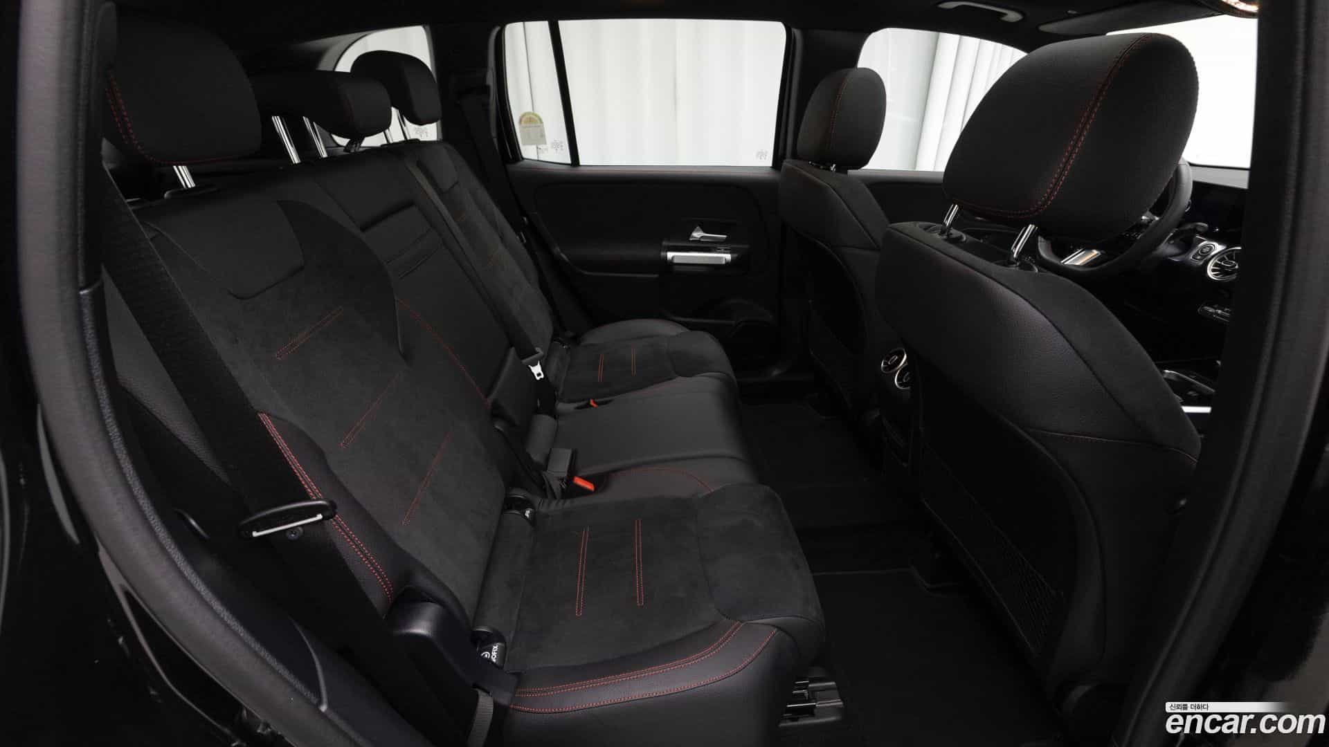 GLB-Class Mercedes-Benz 2025.5-OPTION-015