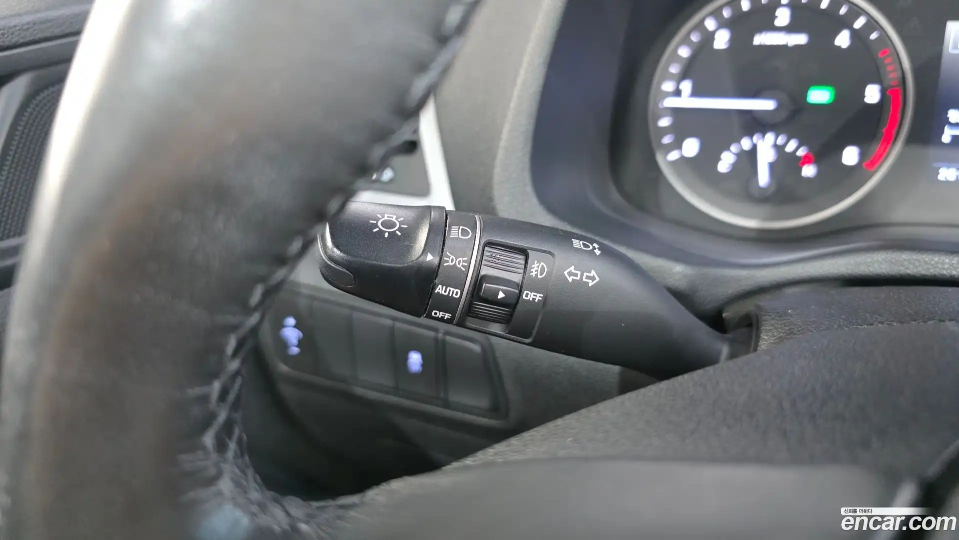 Tucson Hyundai 2017.8-OPTION-041