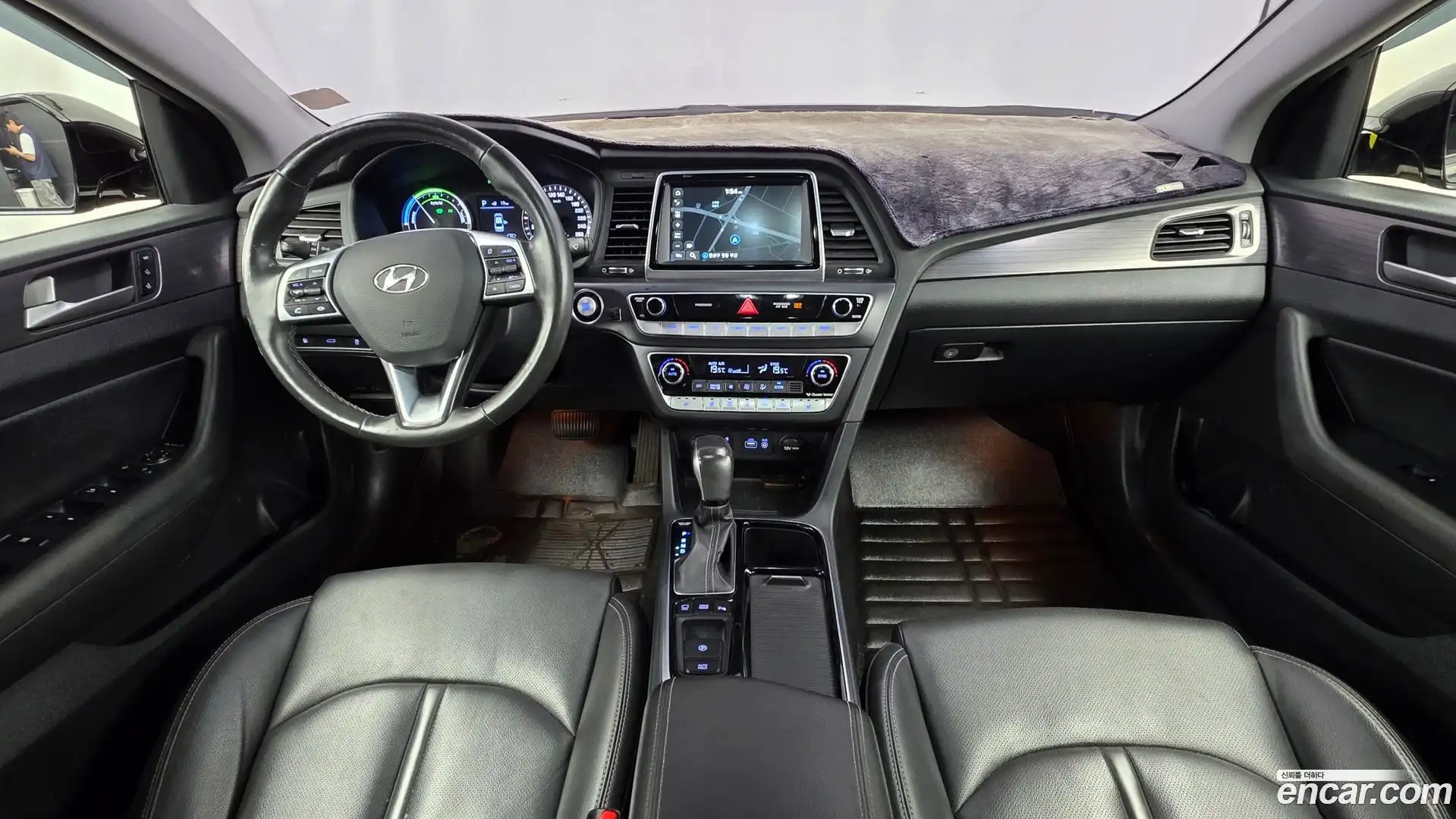 Sonata Hyundai 2018.9-INNER-007