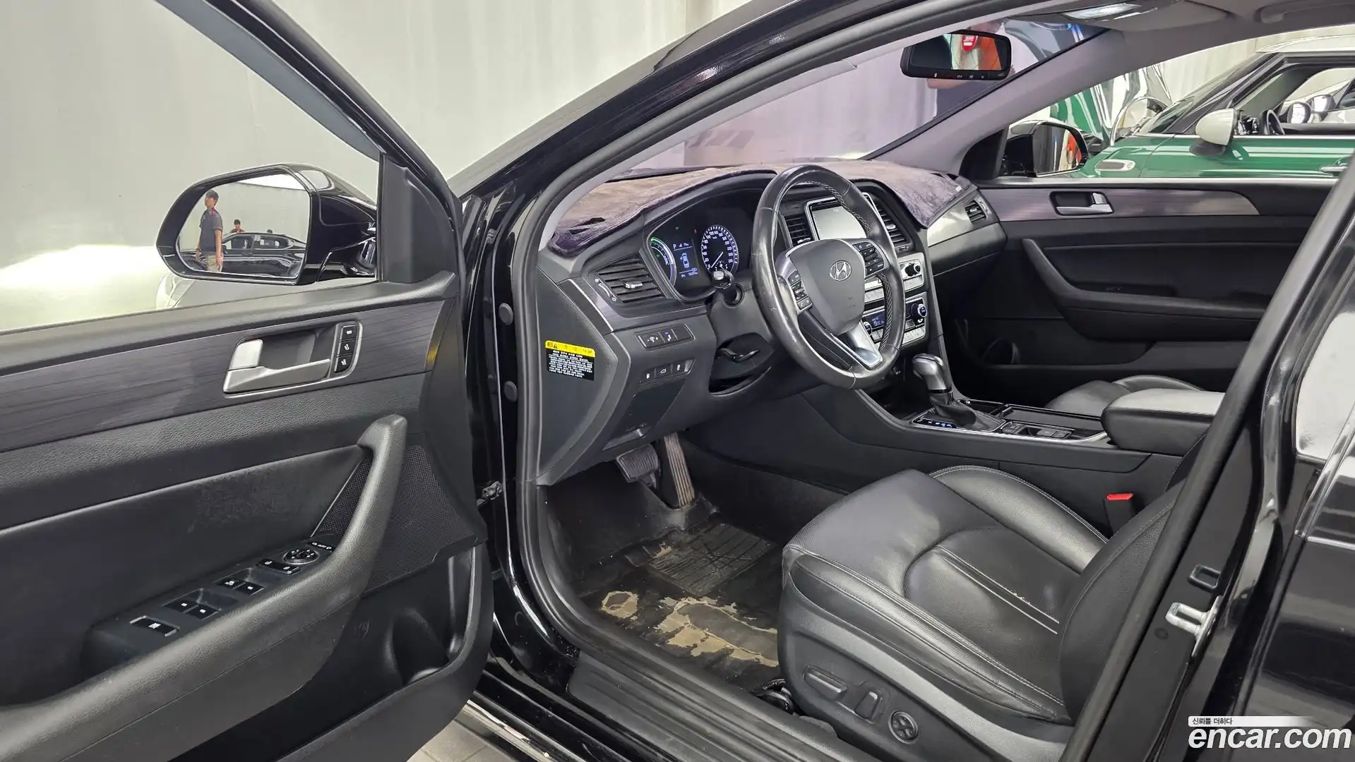 Sonata Hyundai 2018.9-INNER-010