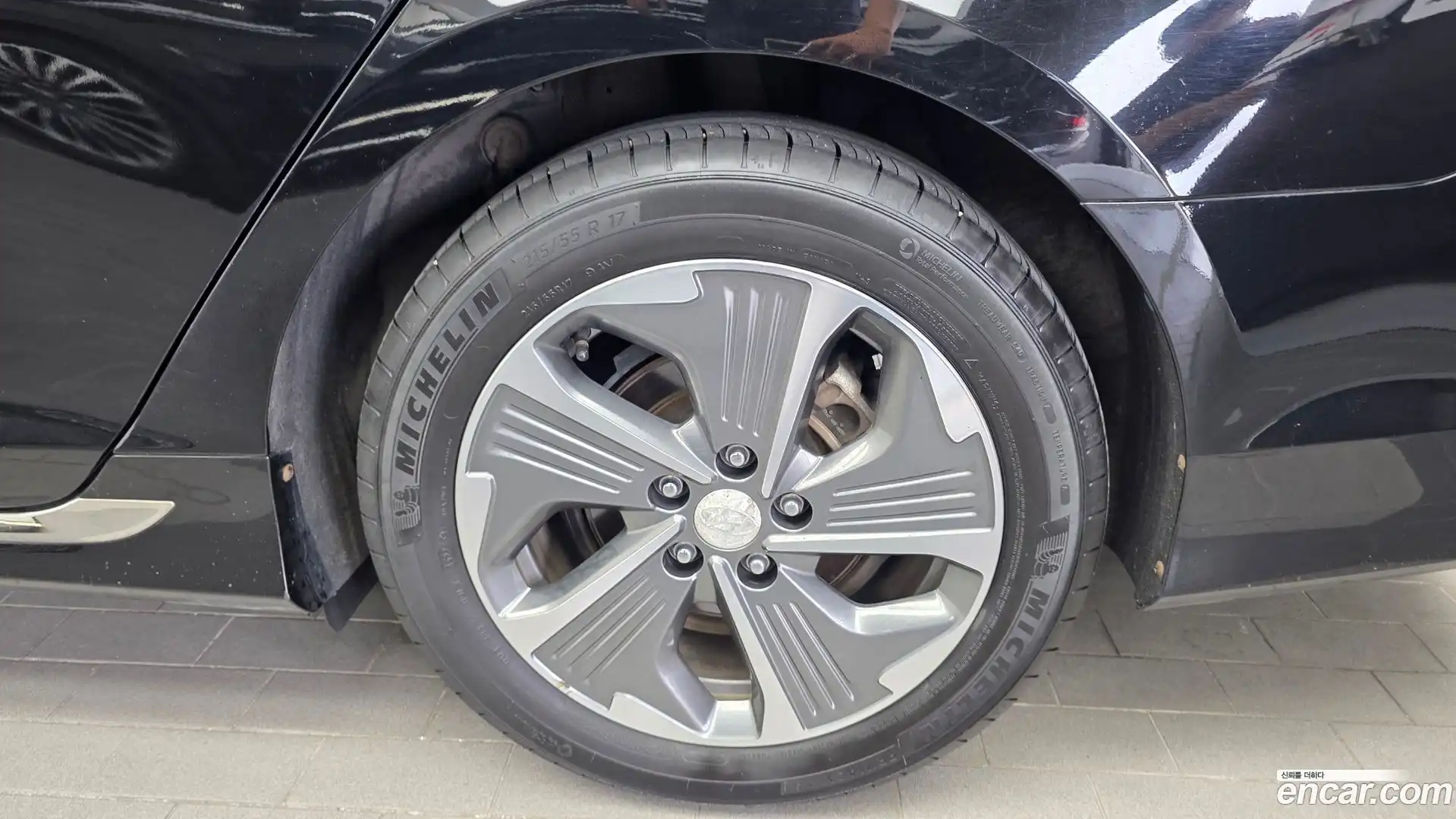 Sonata Hyundai 2018.9-OUTER-031