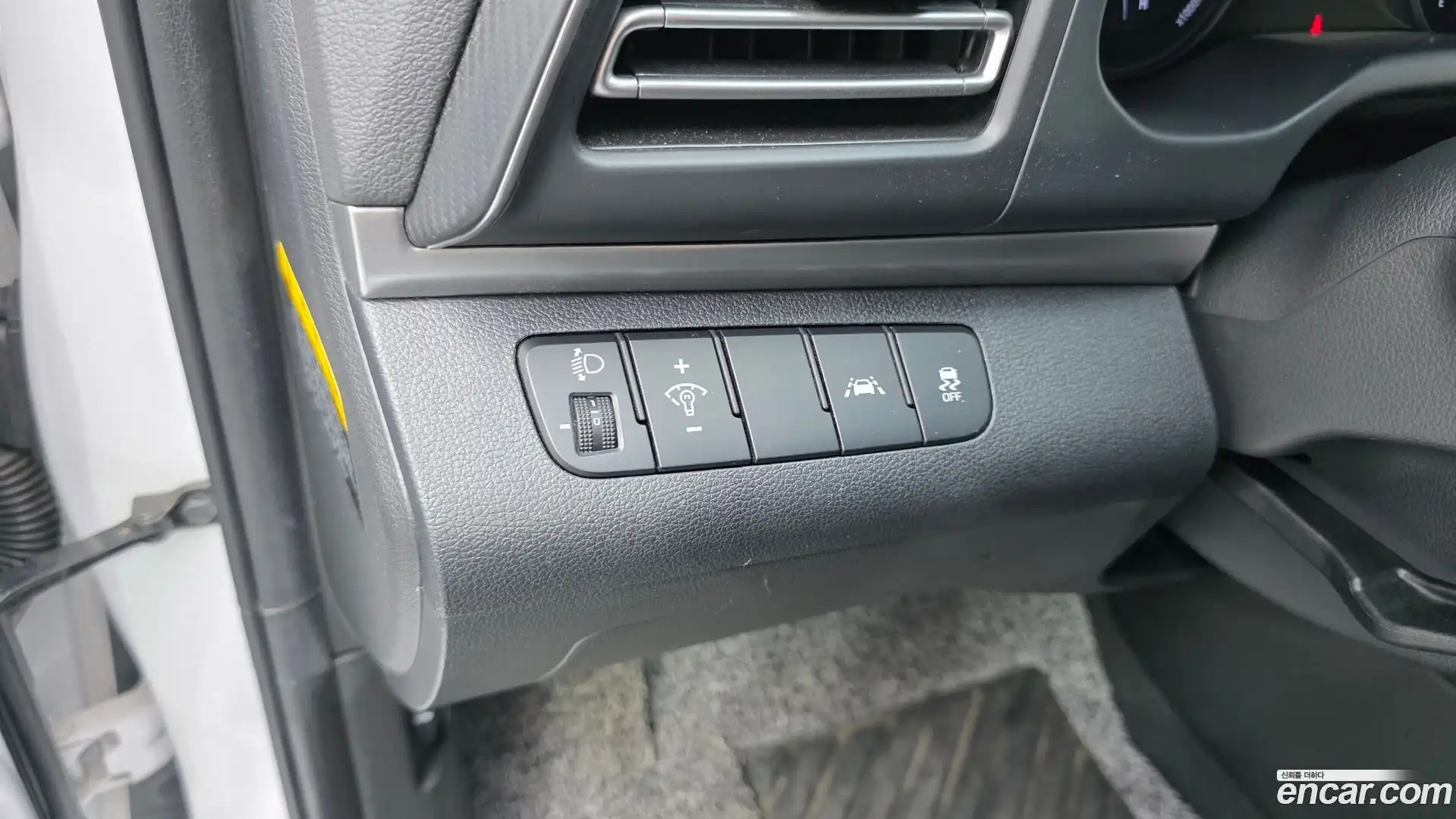 AVANTE Hyundai 2020.2-OPTION-016