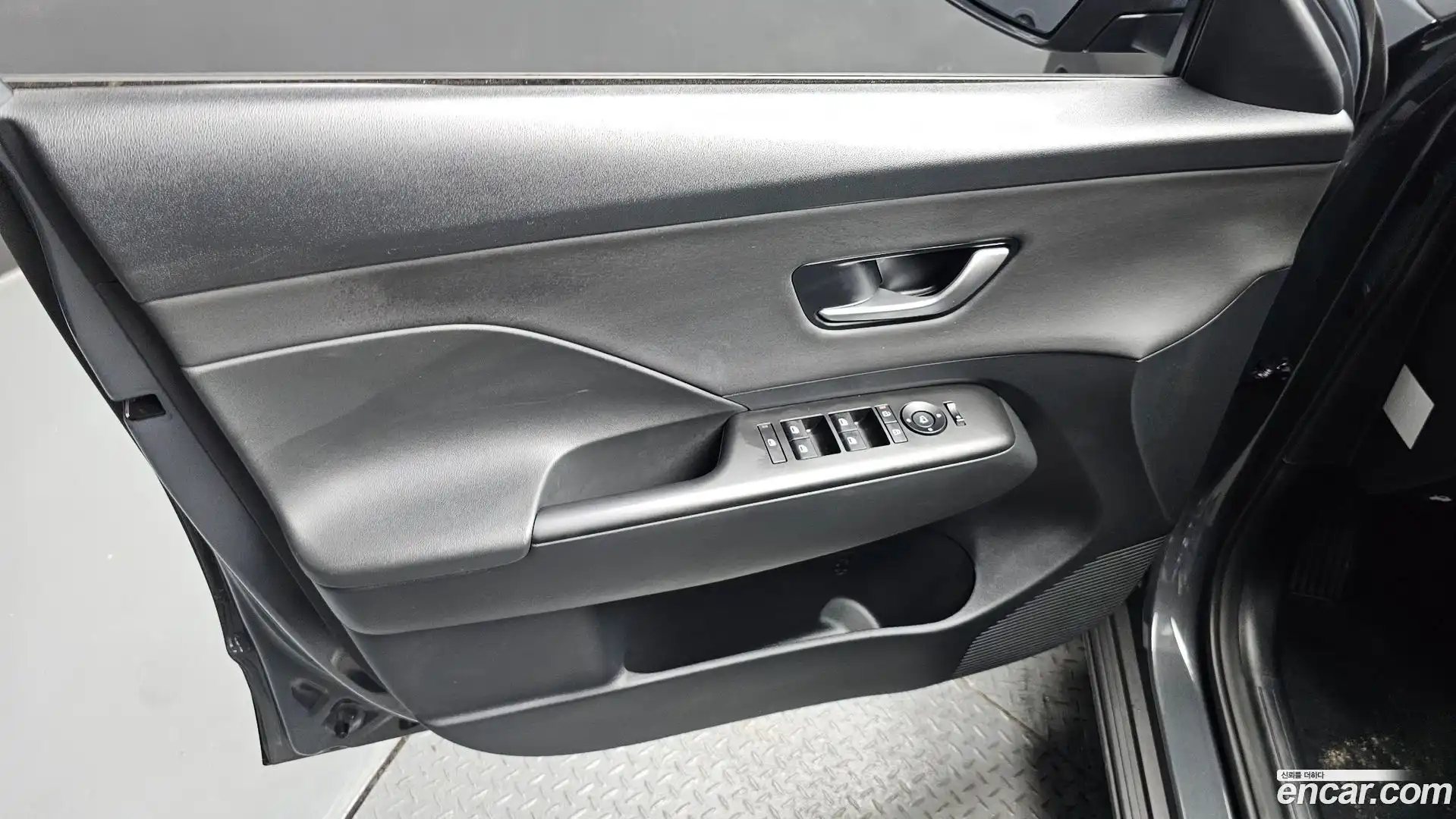 Kona Hyundai 2023.6-INNER-034