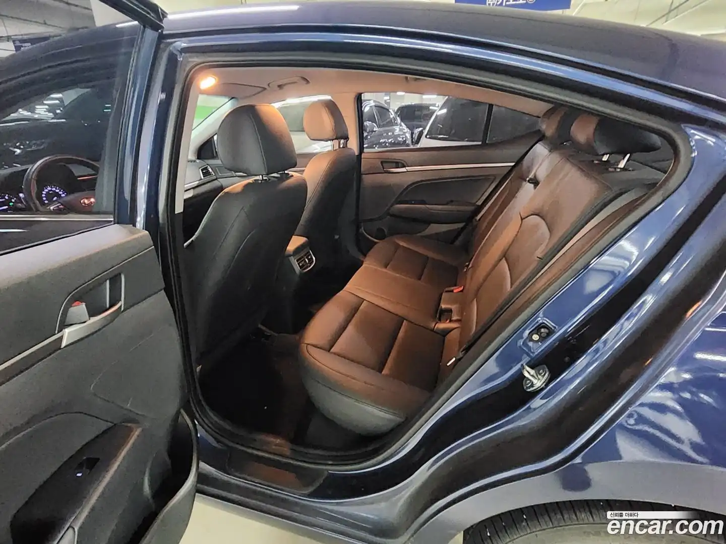 AVANTE Hyundai 2017.1-OPTION-016