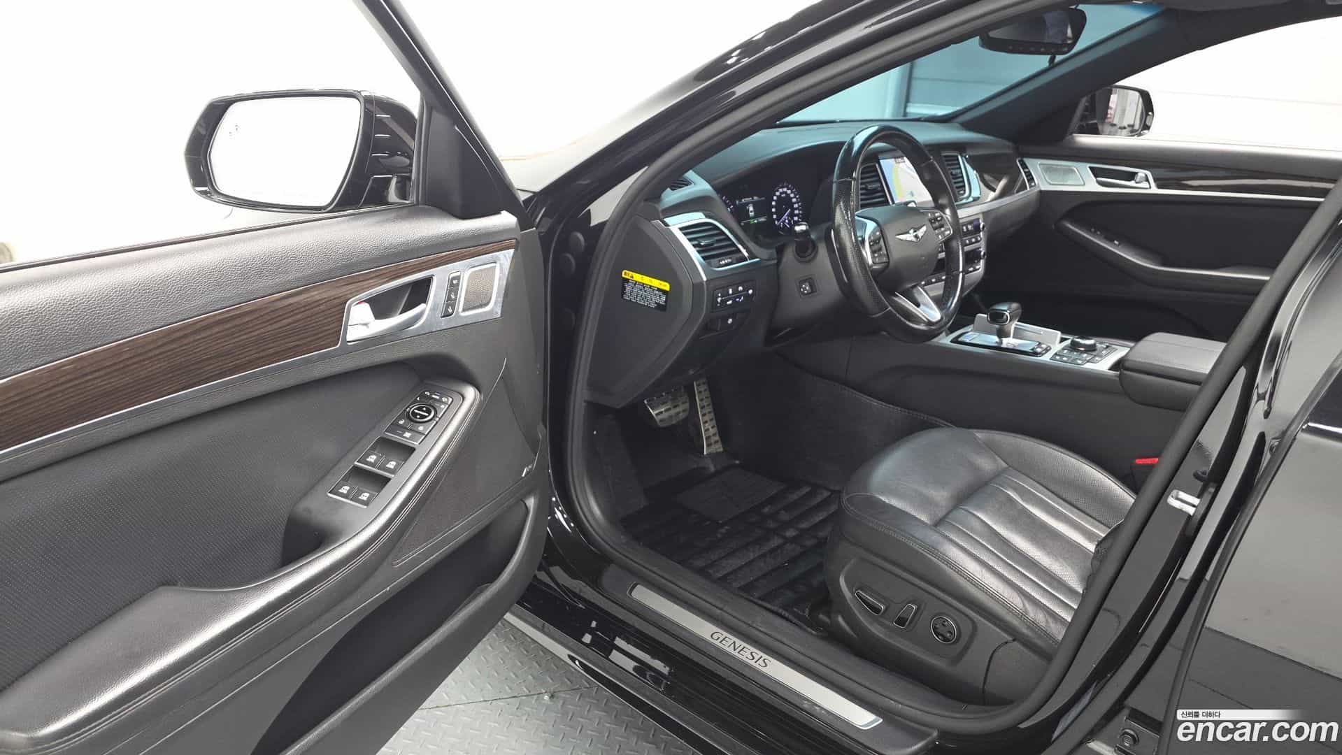 G80 Genesis 2018.9-INNER-010