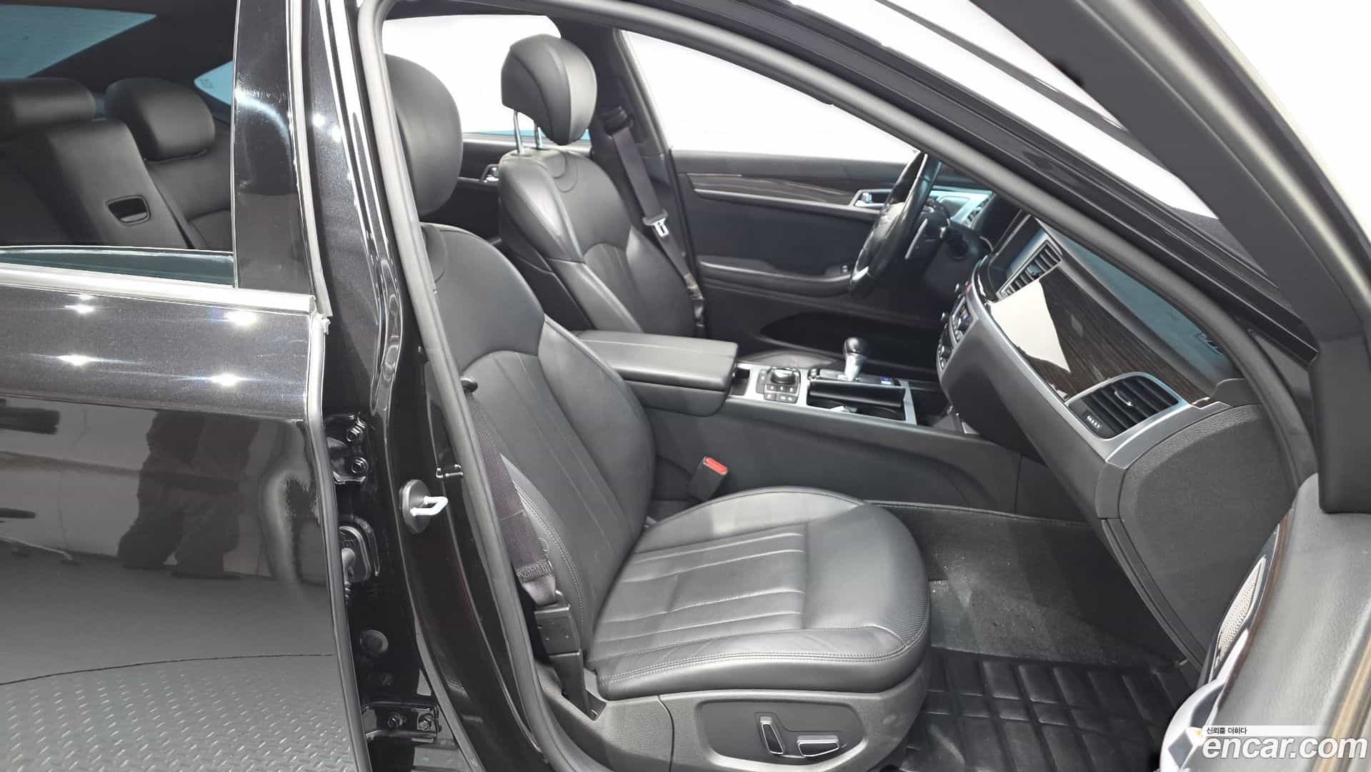 G80 Genesis 2018.9-INNER-036