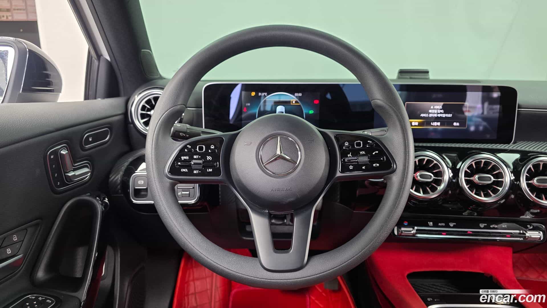 A-Class Mercedes-Benz 2020.4-OPTION-016