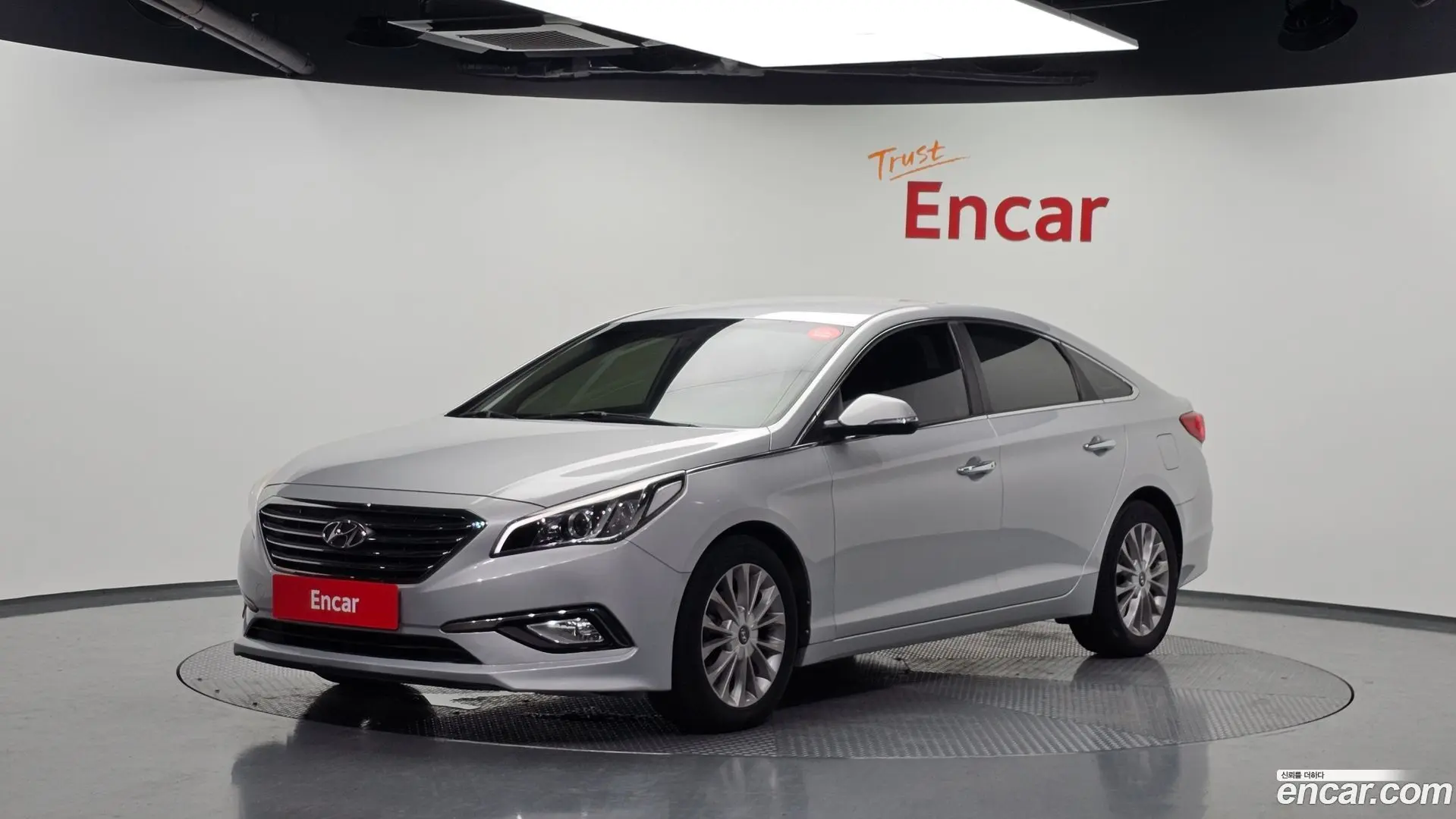 Main__Slider__Photo:Sonata Hyundai 2014.11-0