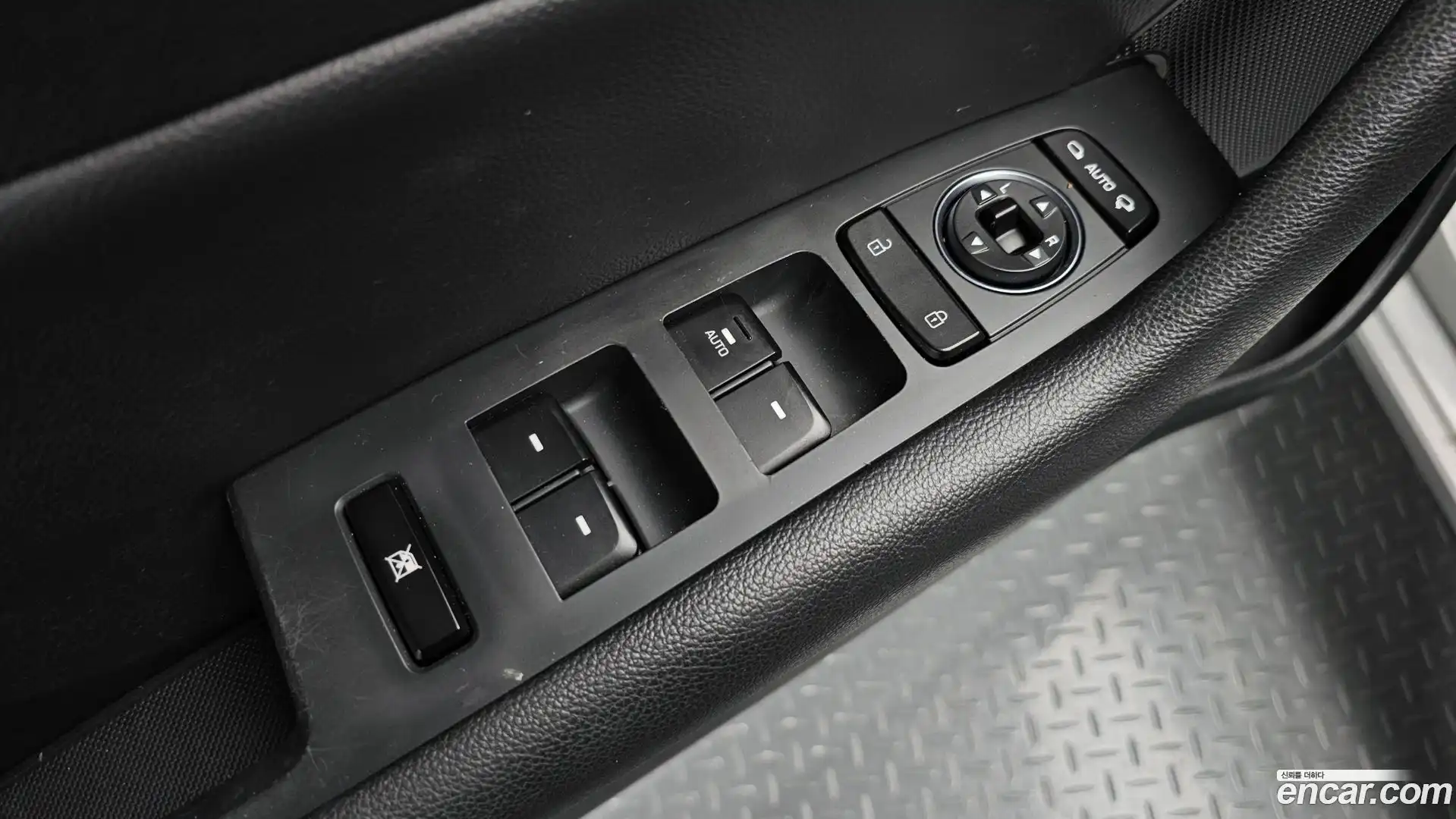 Sonata Hyundai 2014.11-OPTION-043