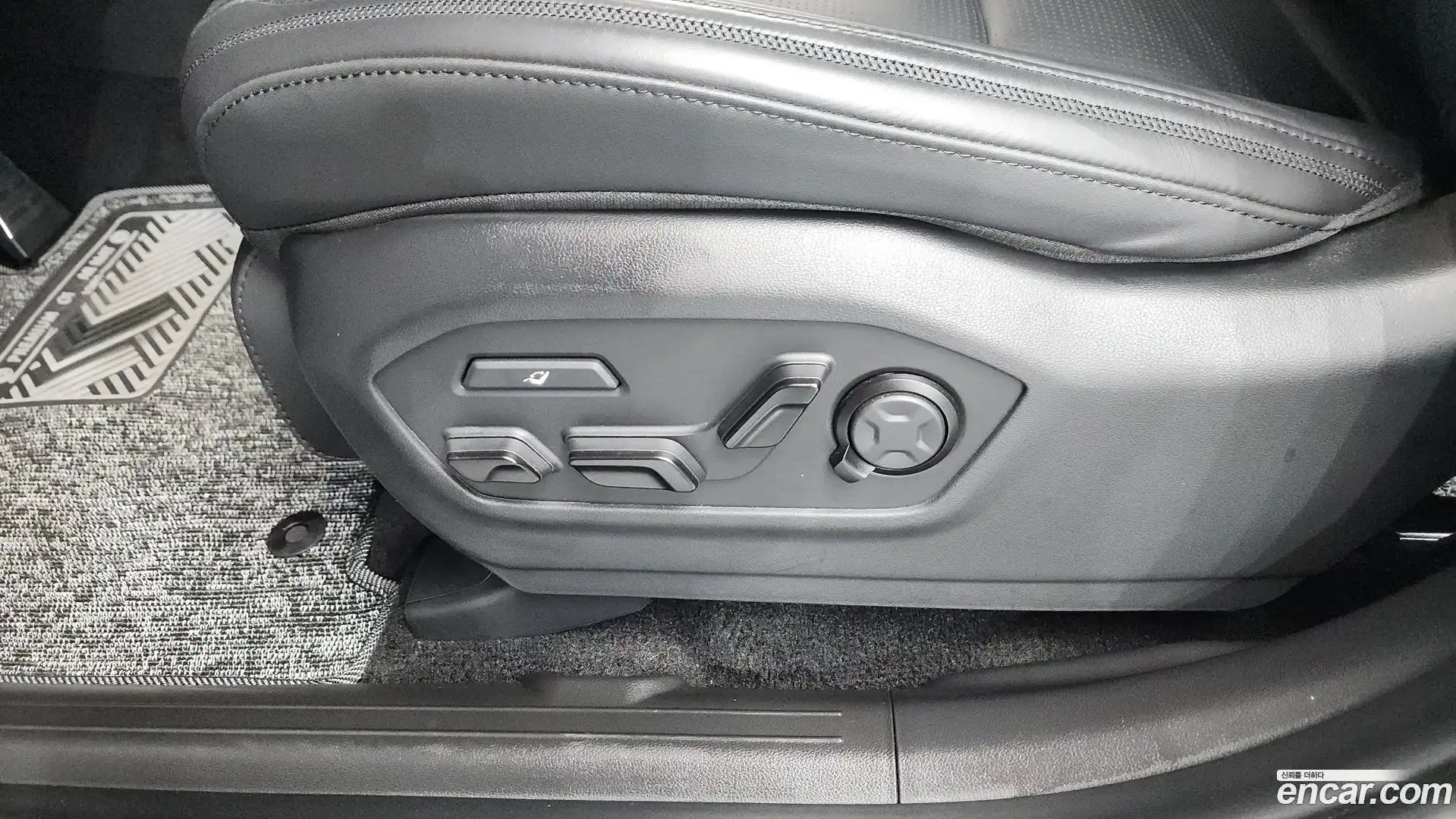 Santafe Hyundai 2025.3-OPTION-044
