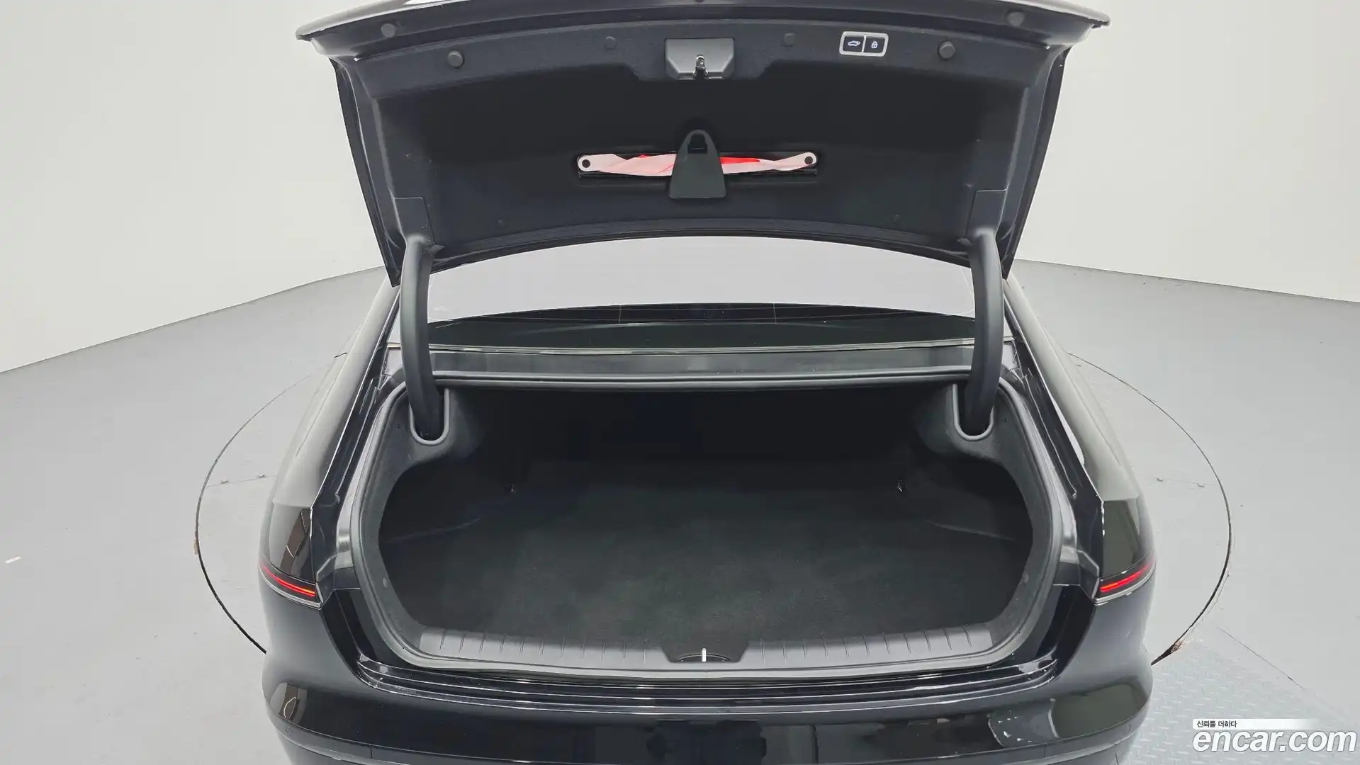 Grandeur Hyundai 2023.1-OPTION-024