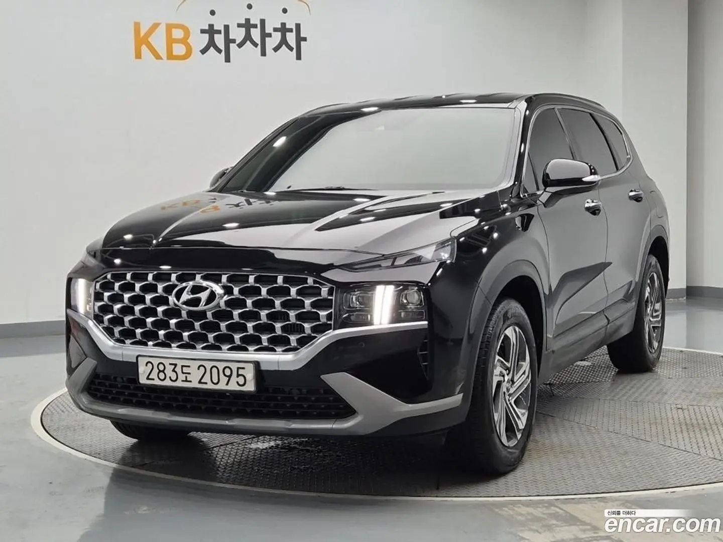 Main__Slider__Photo:Santafe Hyundai 2020.10-0