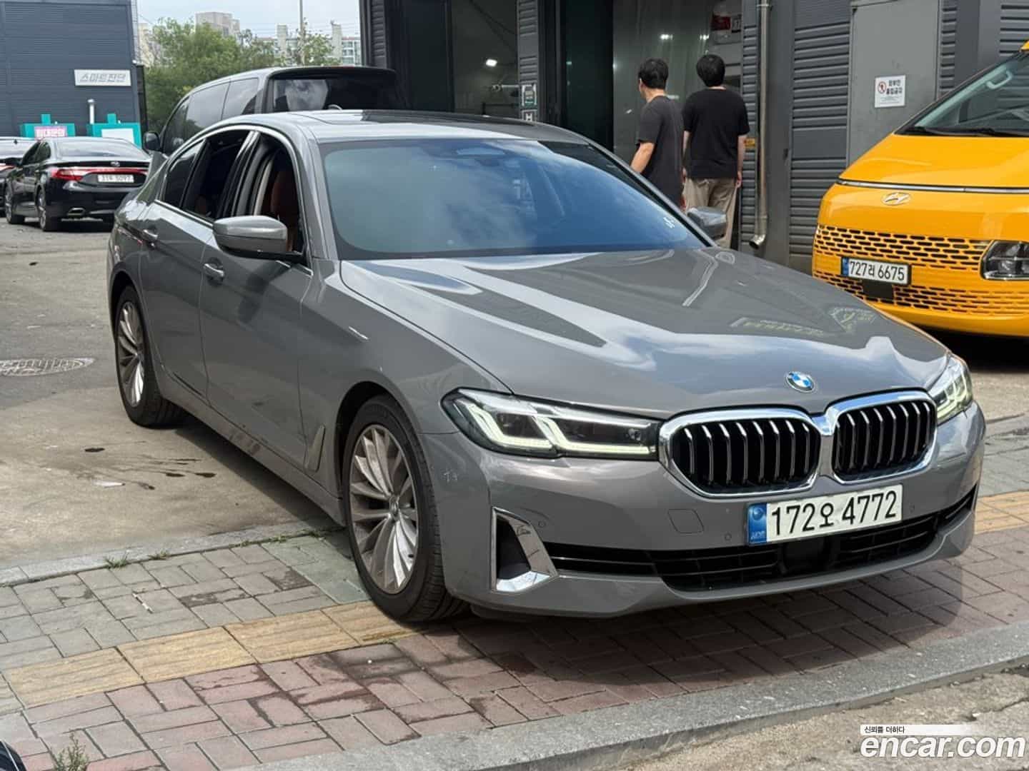 5-Series BMW 2022.3-OUTER-002
