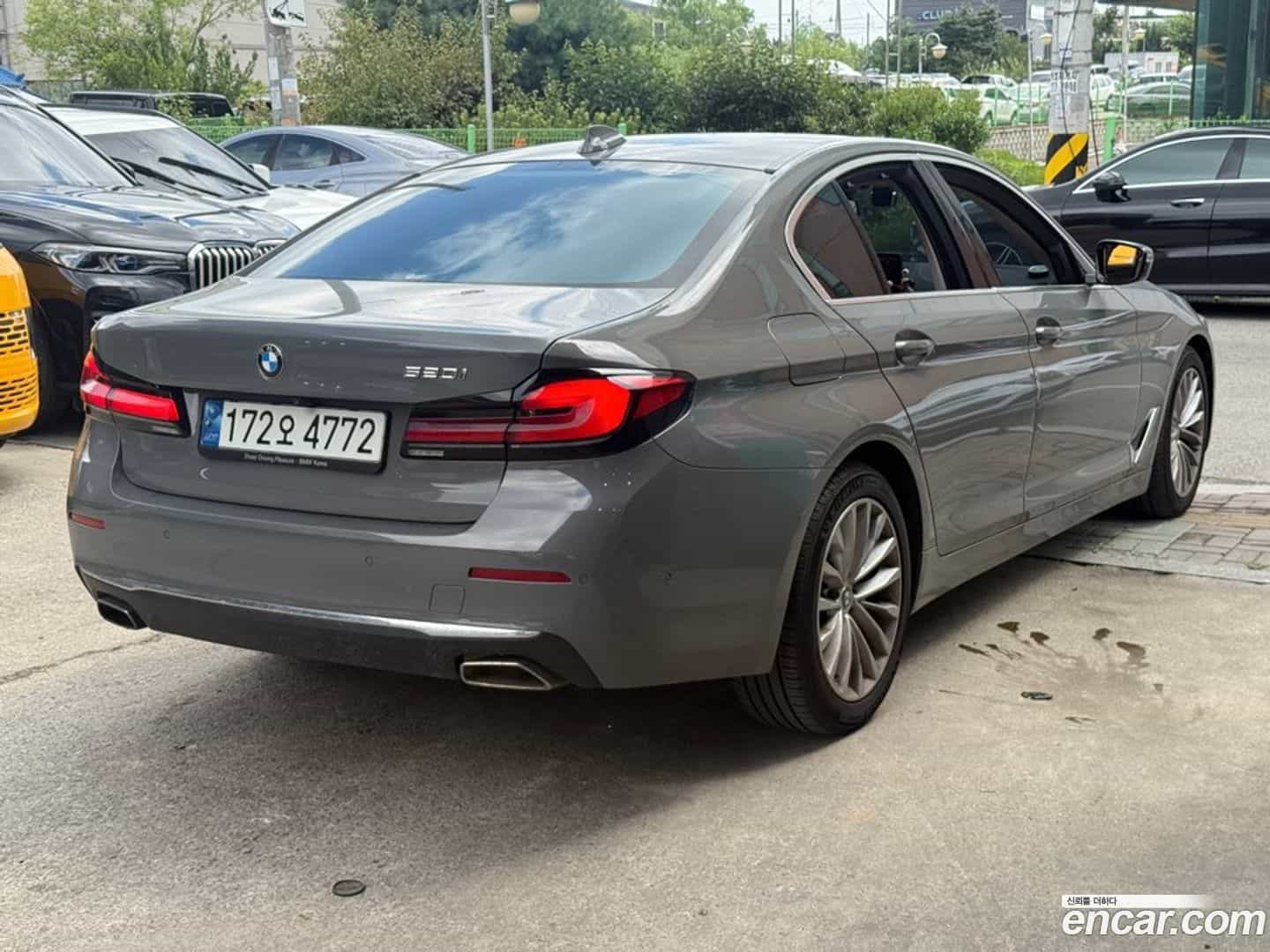 5-Series BMW 2022.3-OUTER-004