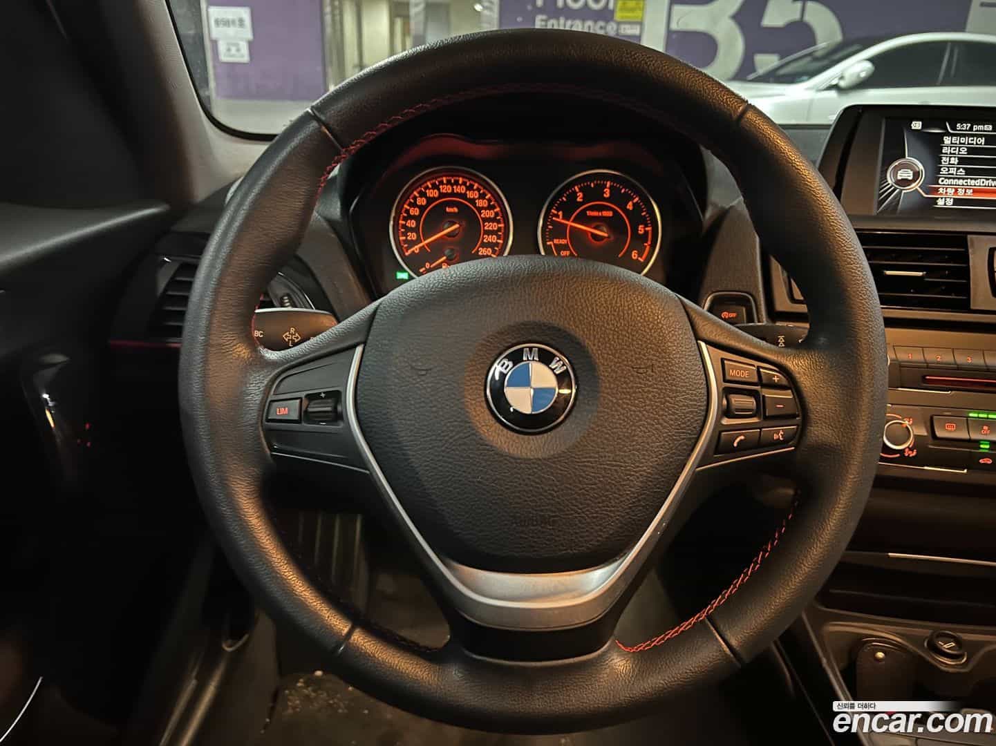 1-Series BMW 2015.3-INNER-010