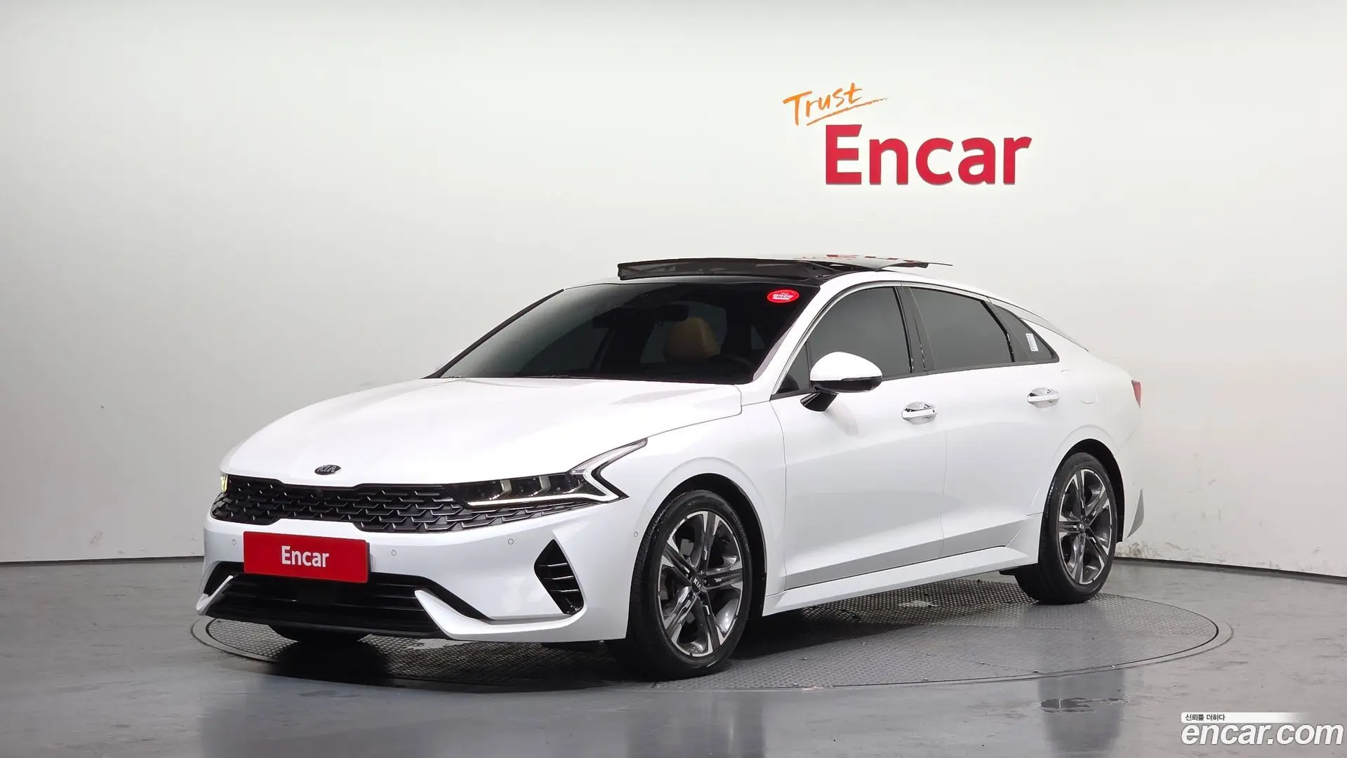 Main__Slider__Photo:K5 Kia 2021.2-0