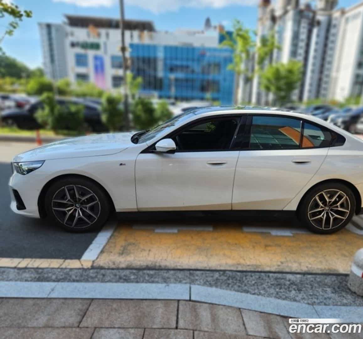 5-Series BMW 2024.3-OUTER-003