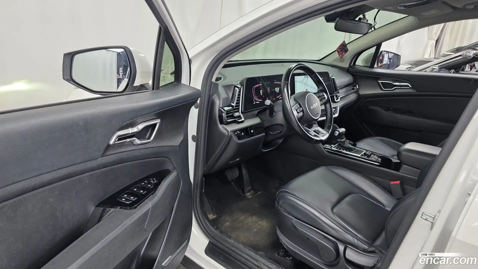 Sportage Kia 2023.4-INNER-010