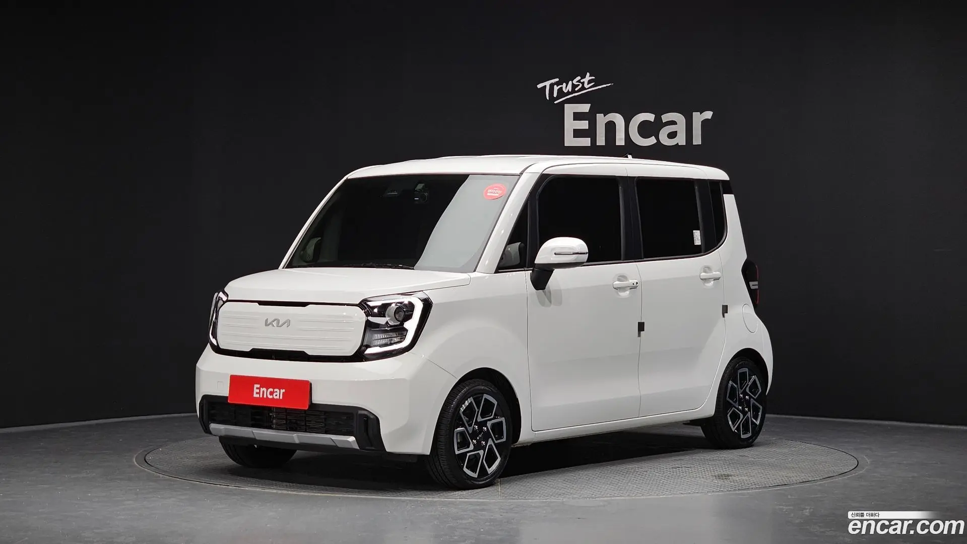 Main__Slider__Photo:RAY Kia 2025.2-0