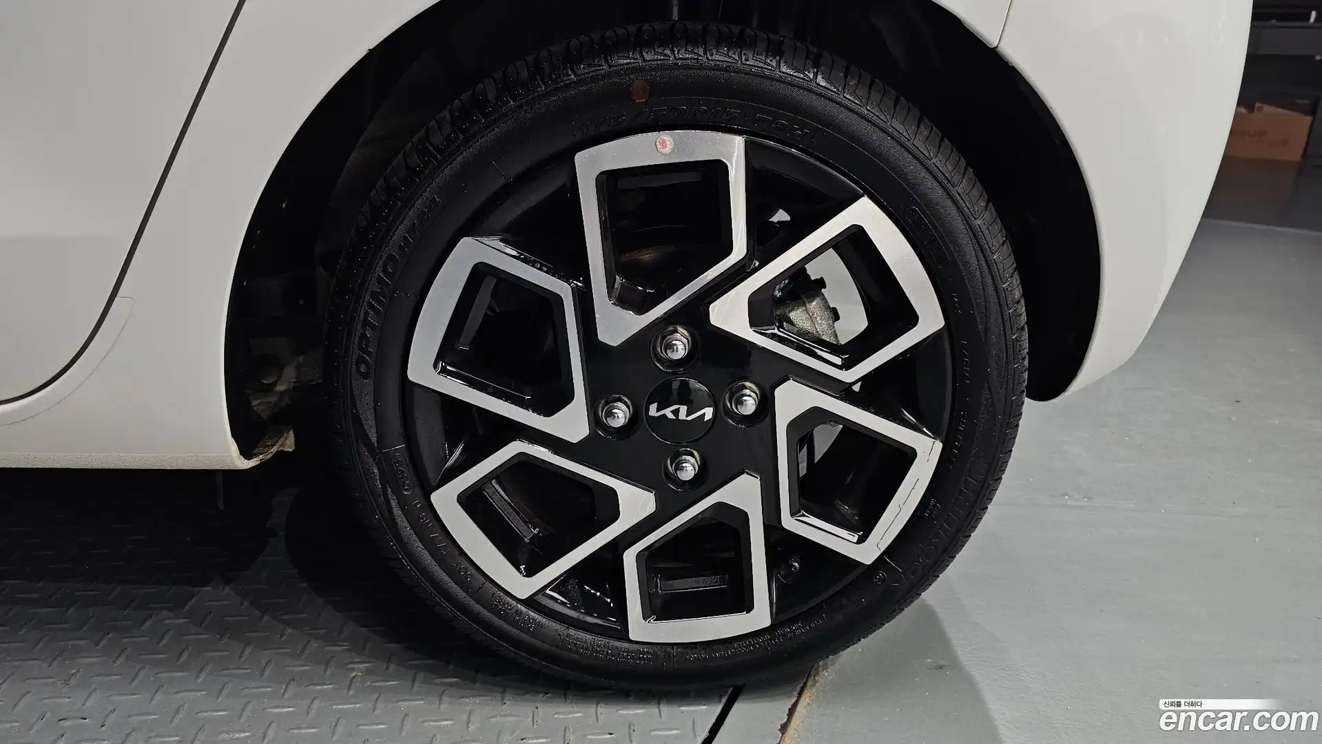 RAY Kia 2025.2-OUTER-031