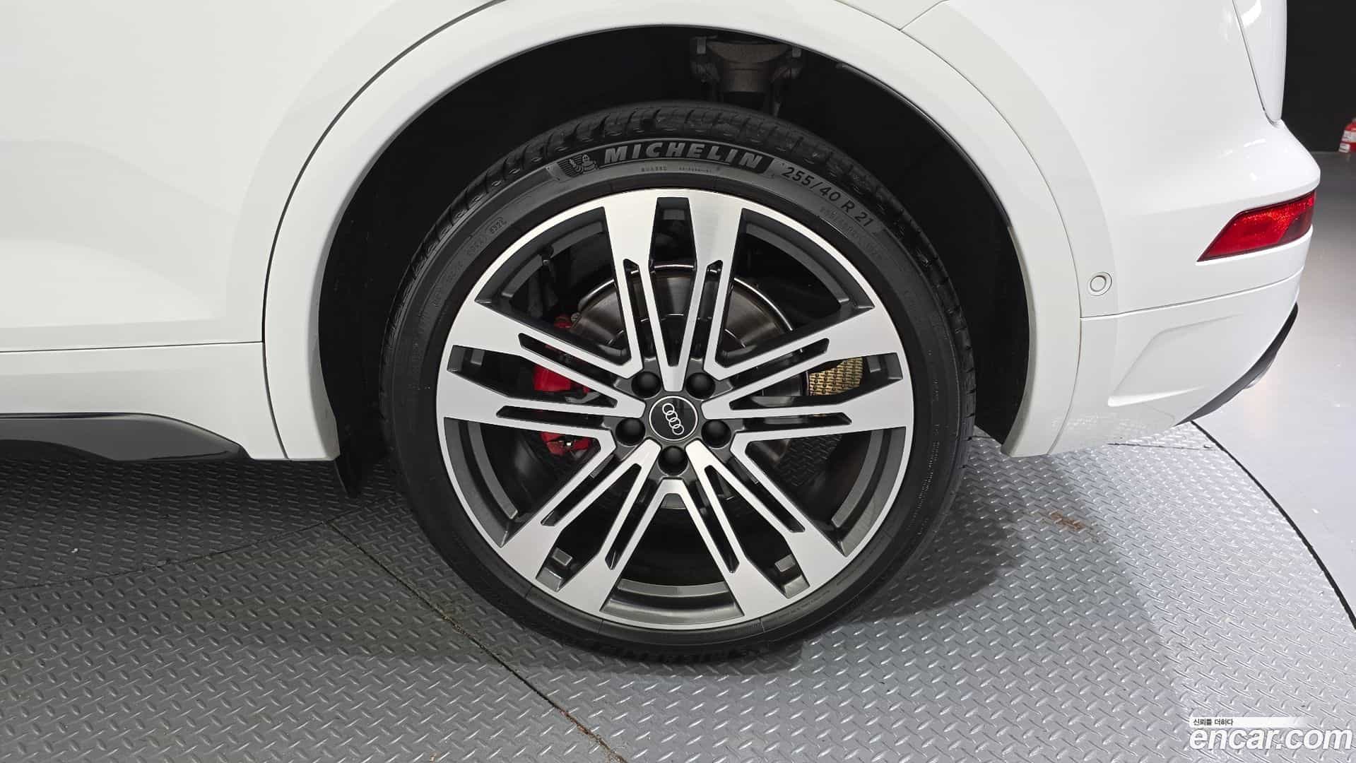 SQ5 Audi 2022.5-OUTER-031