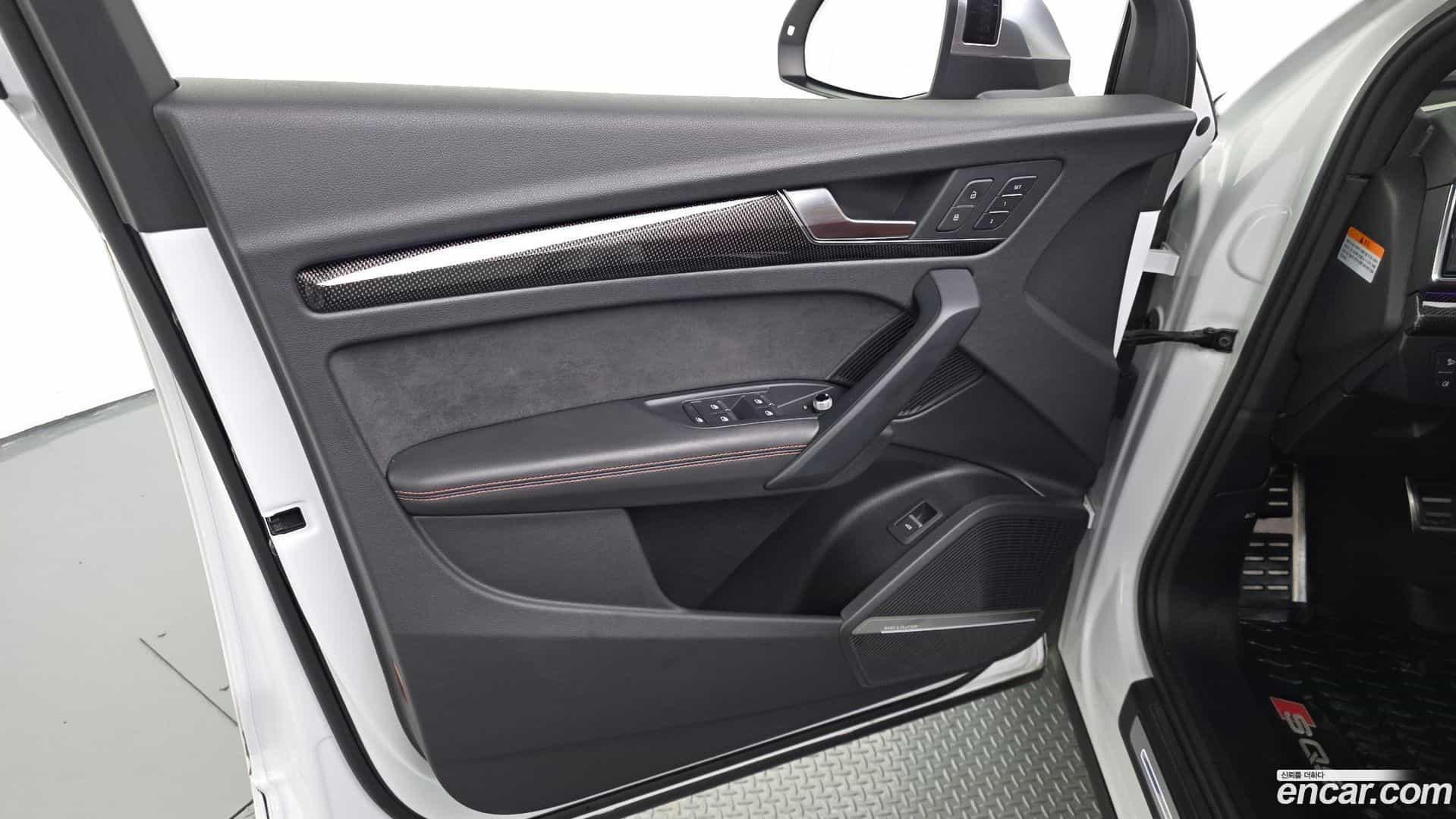 SQ5 Audi 2022.5-INNER-034