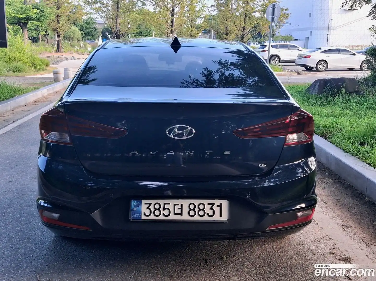 AVANTE Hyundai 2019.2-OUTER-005