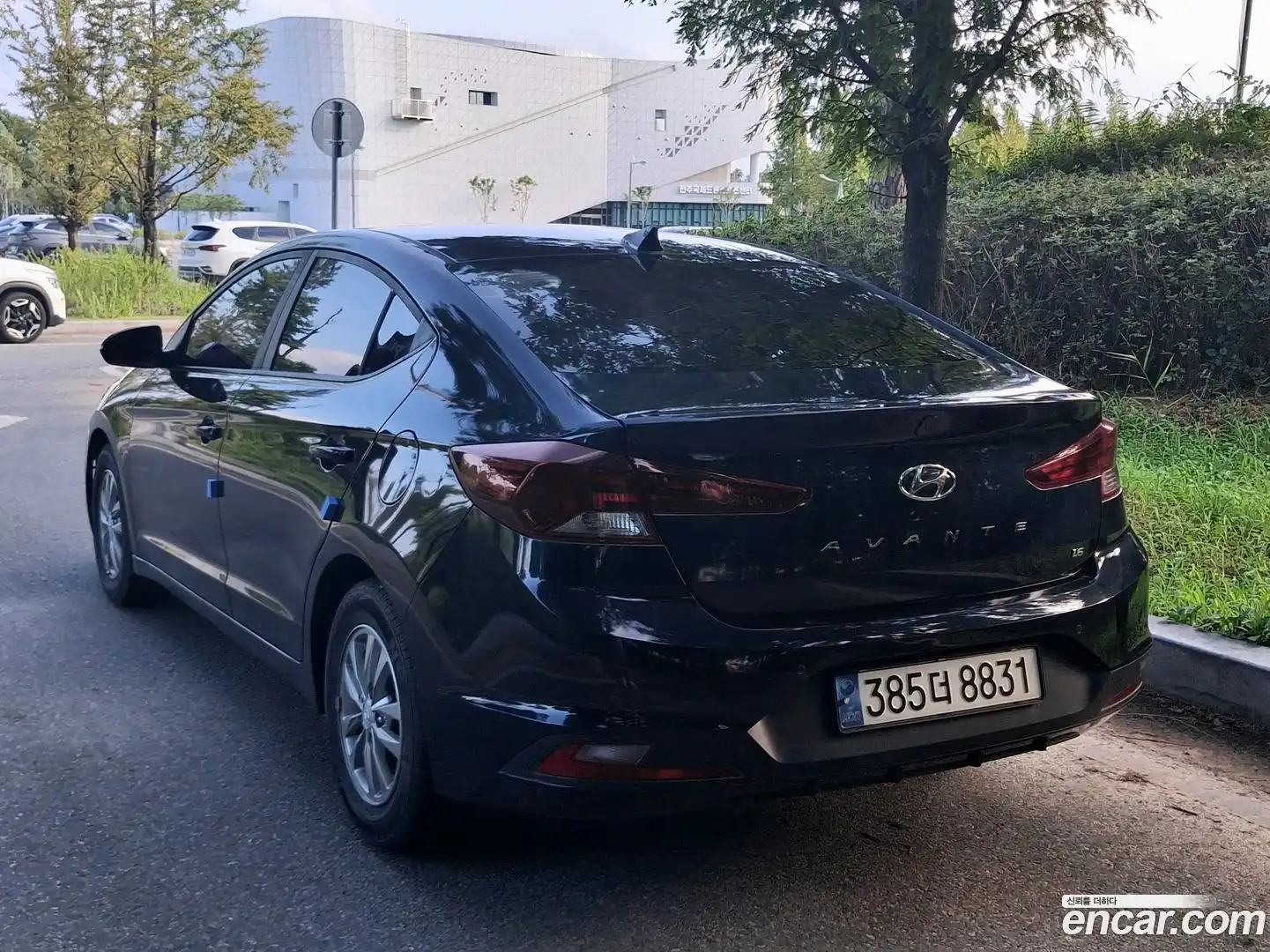 AVANTE Hyundai 2019.2-OUTER-006