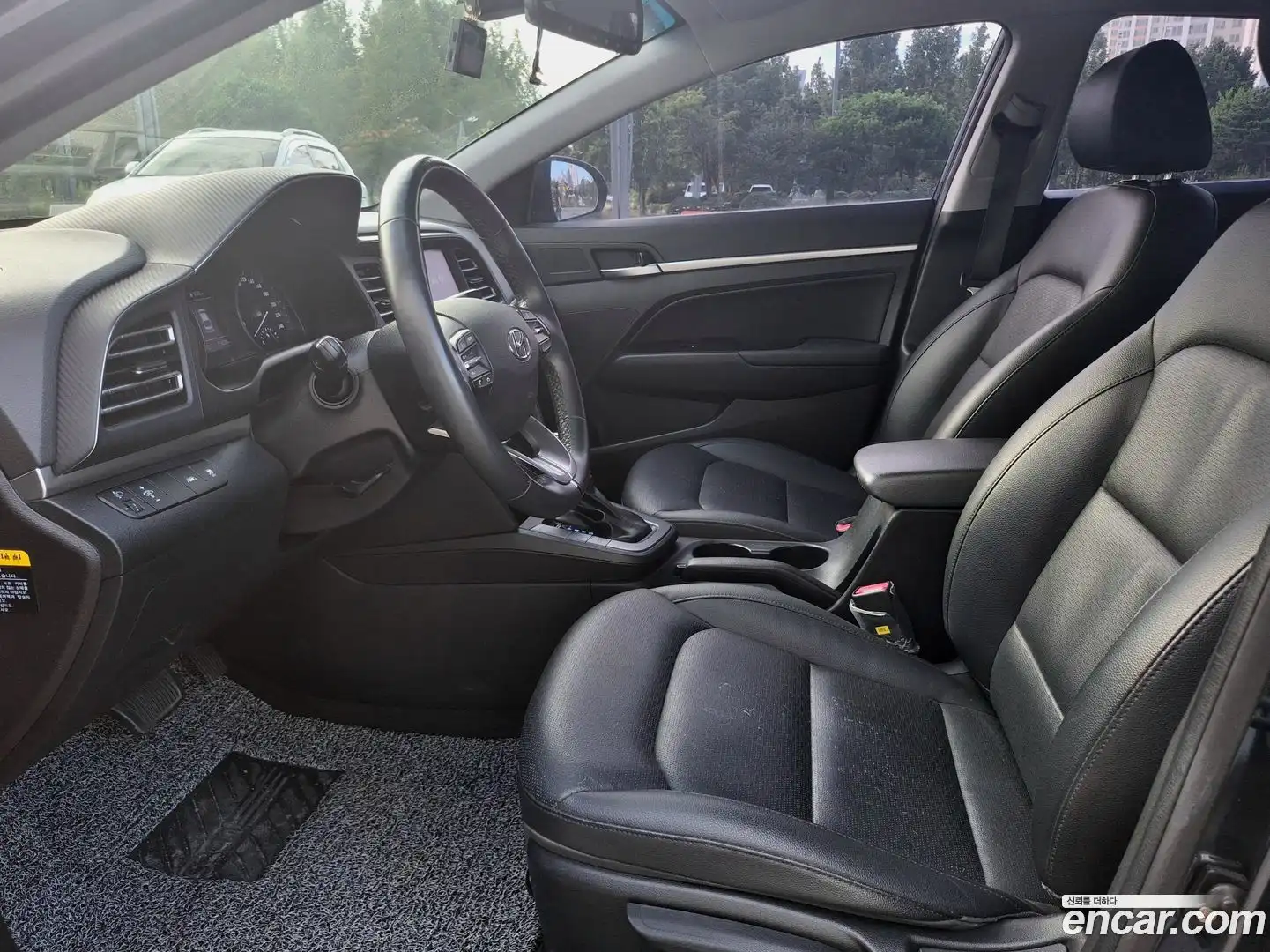 AVANTE Hyundai 2019.2-INNER-009