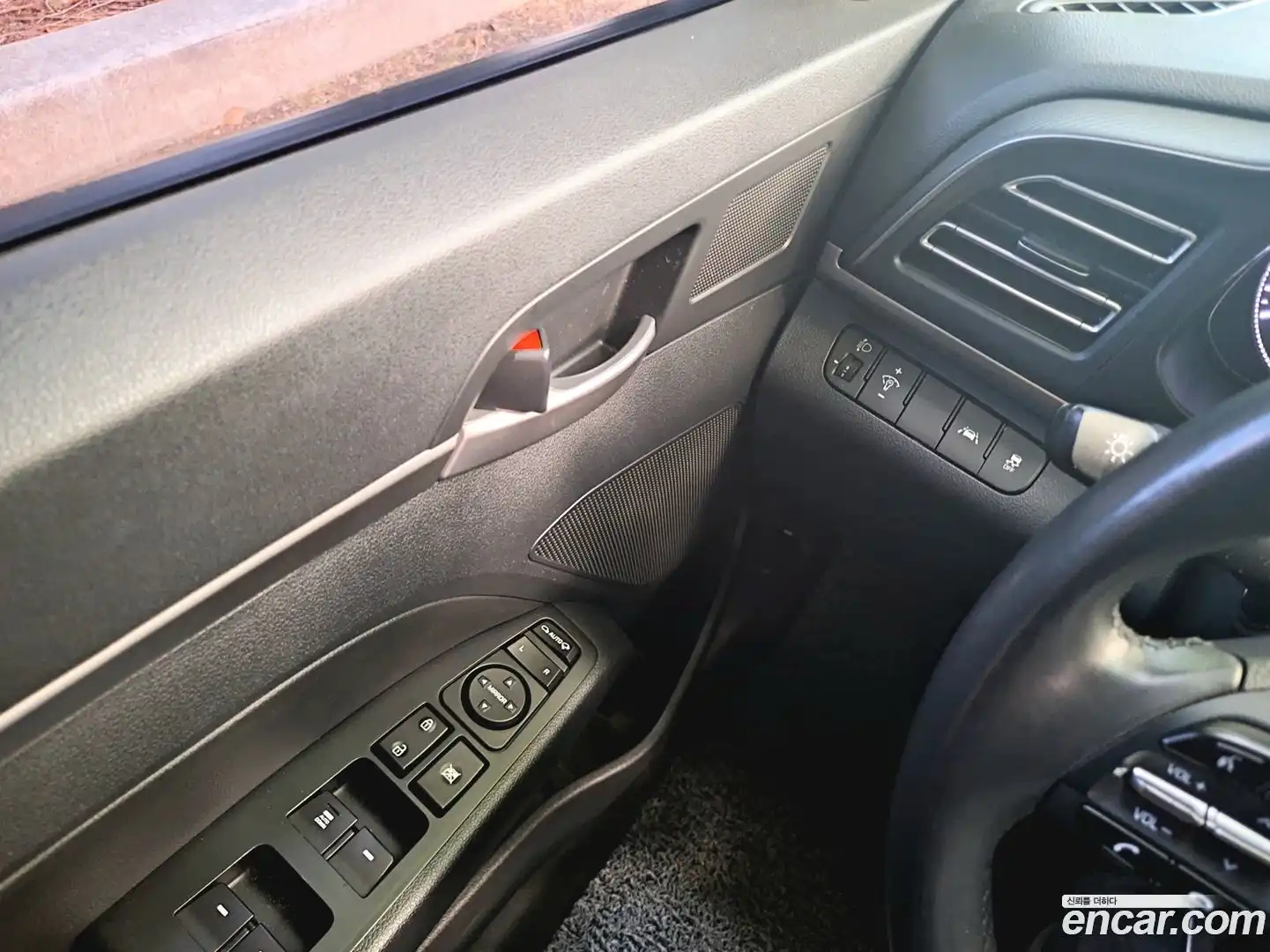 AVANTE Hyundai 2019.2-OPTION-022