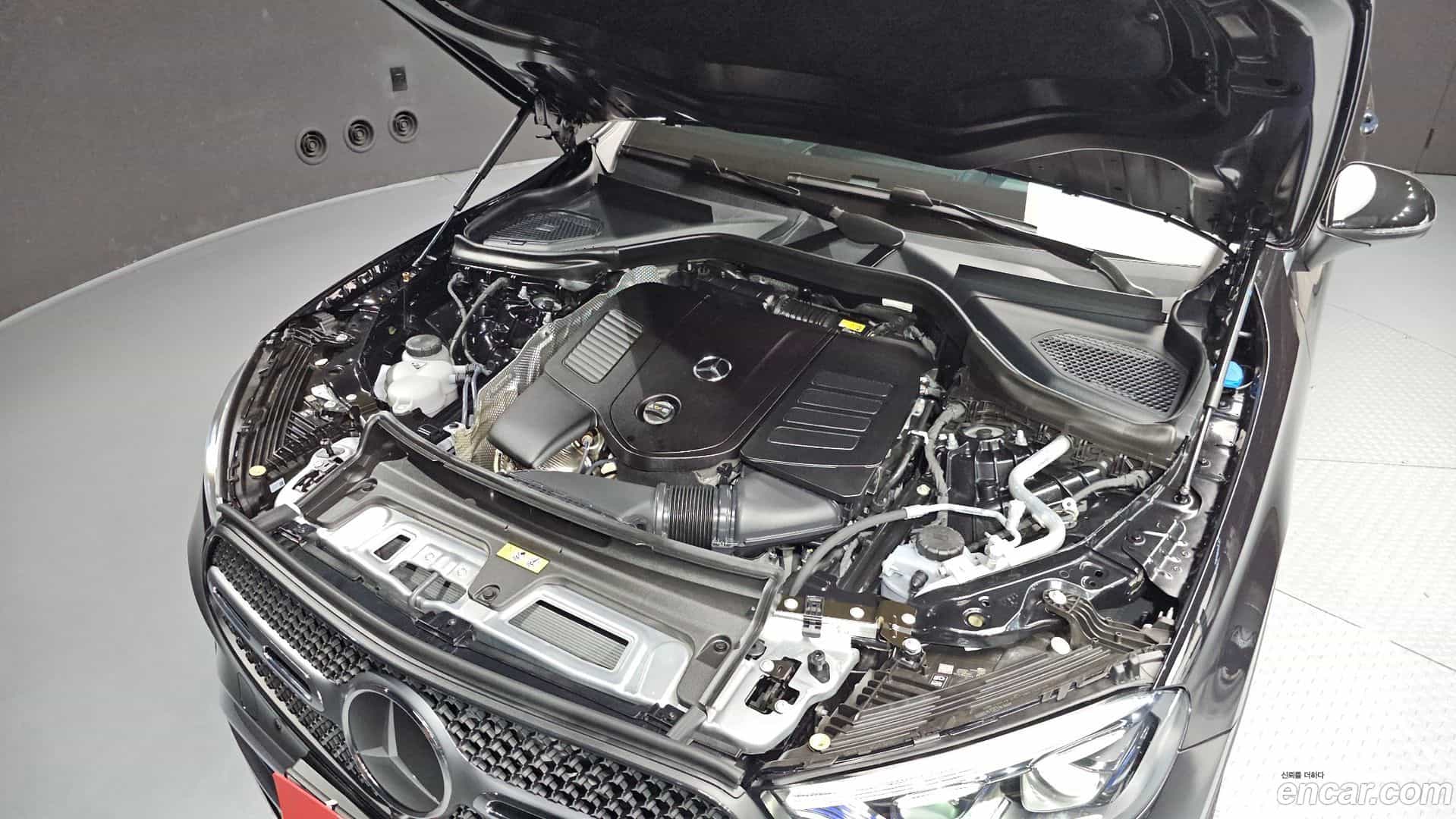 GLC-Class Mercedes-Benz 2025.7-OUTER-006