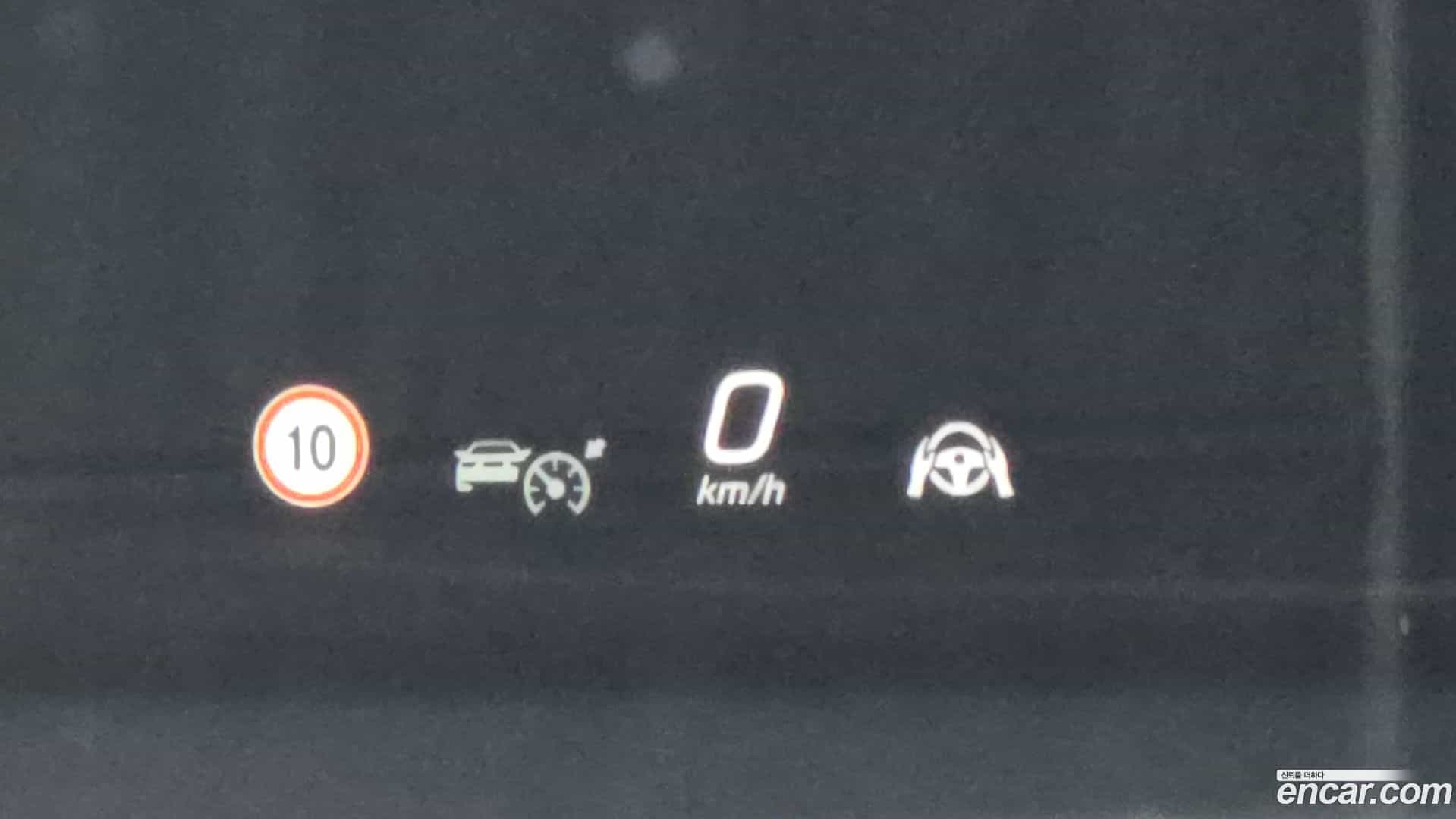 GLC-Class Mercedes-Benz 2025.7-OPTION-022