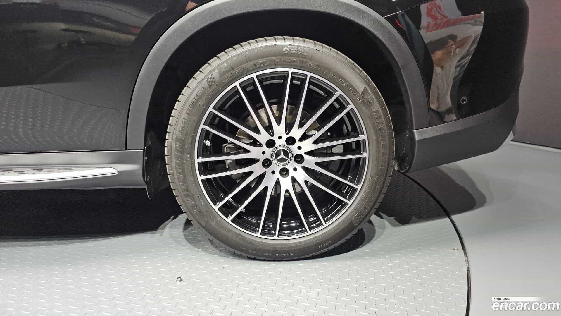 GLC-Class Mercedes-Benz 2025.7-OUTER-031