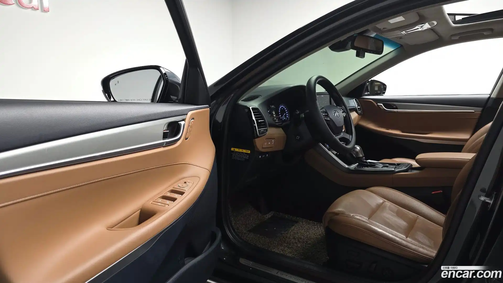 Grandeur Hyundai 2019.2-INNER-010
