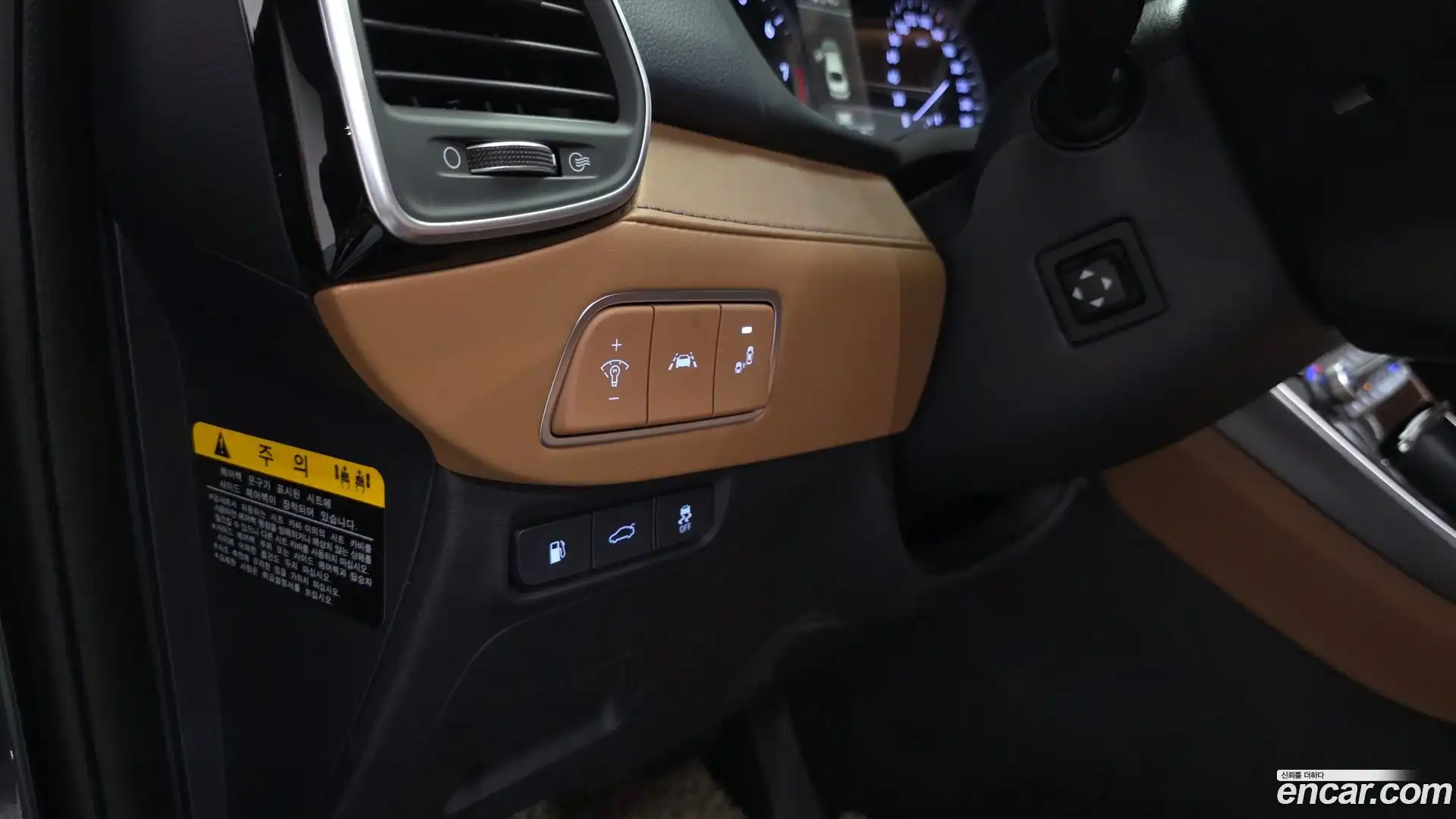 Grandeur Hyundai 2019.2-OPTION-043