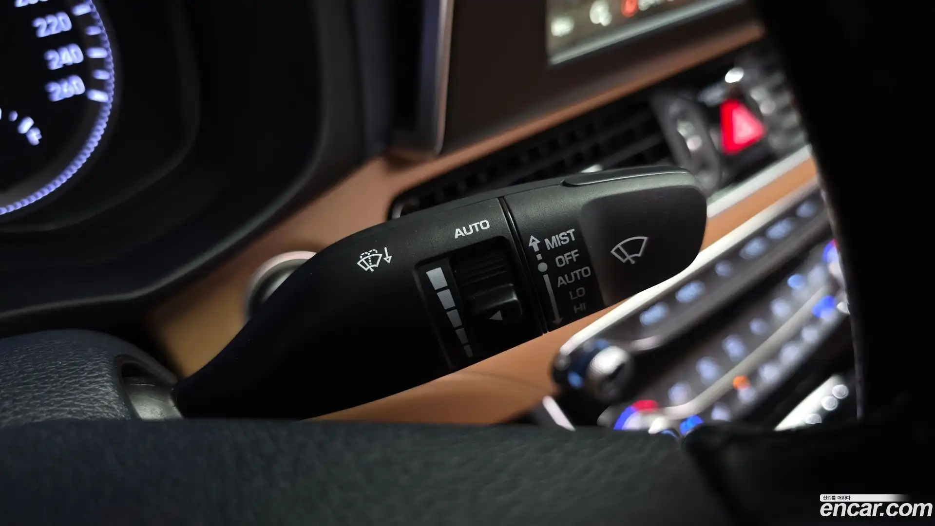 Grandeur Hyundai 2019.2-OPTION-049