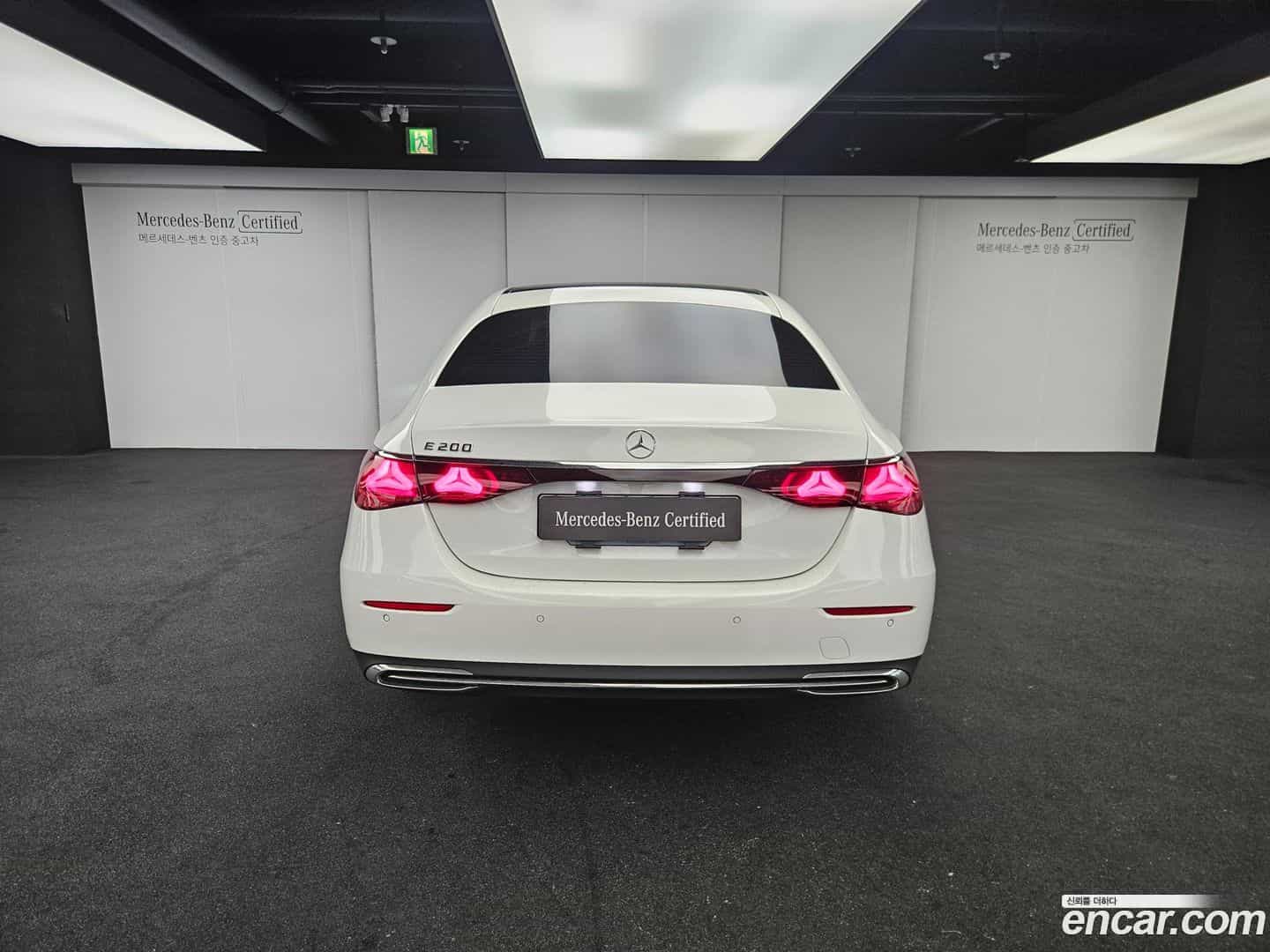 E-Class Mercedes-Benz 2026.1-OUTER-004