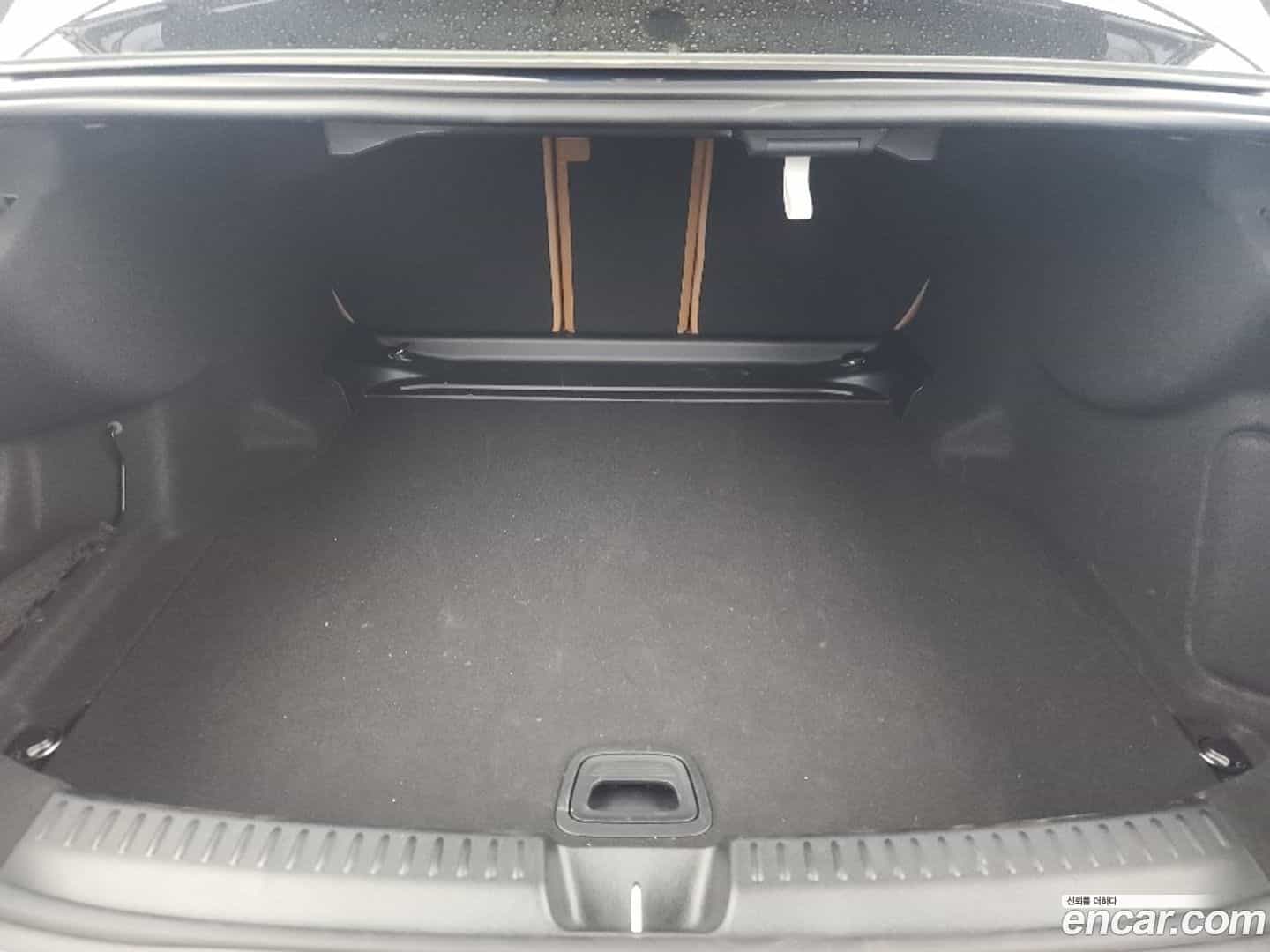 E-Class Mercedes-Benz 2026.1-OPTION-023
