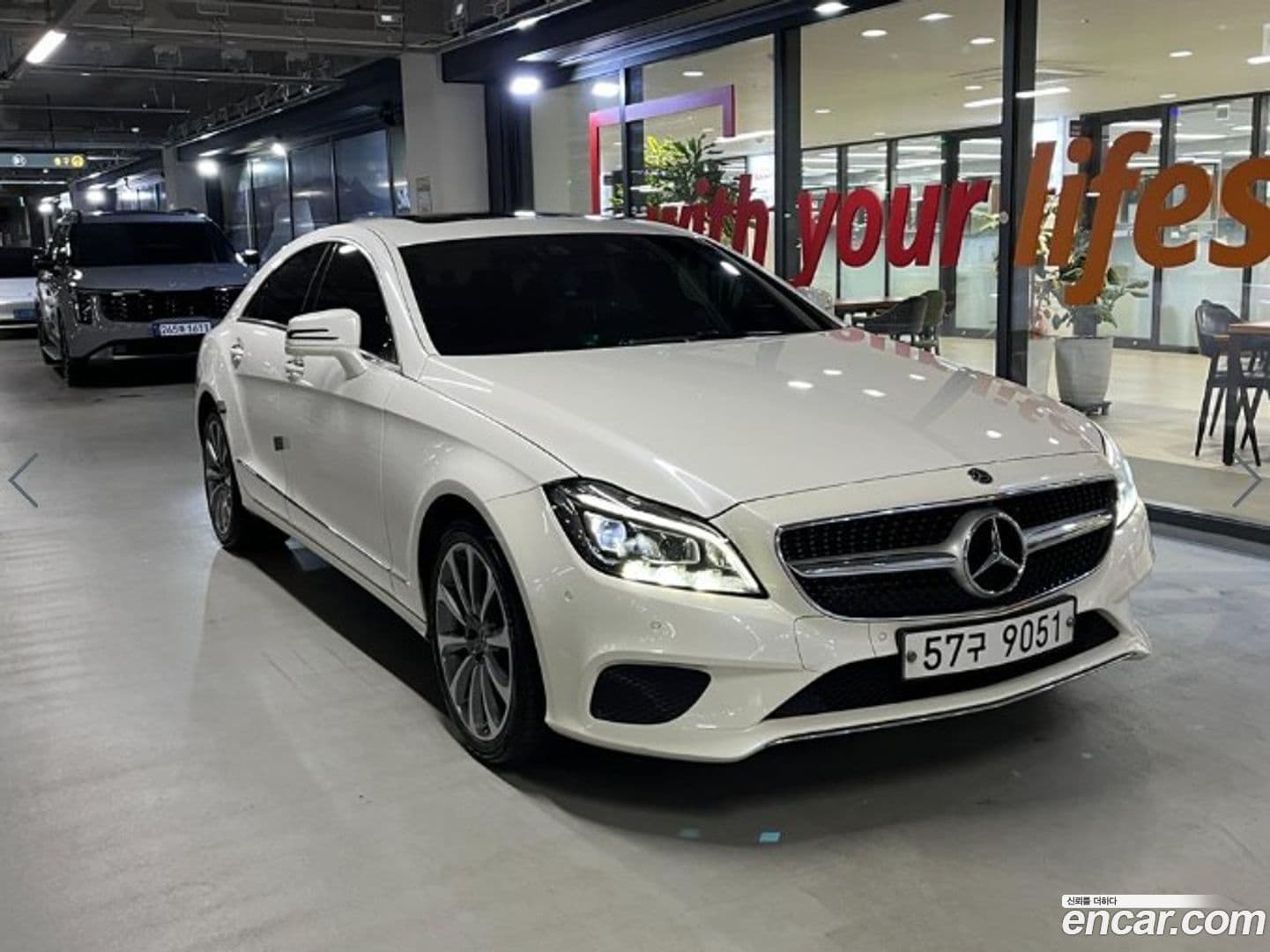 Main__Slider__Photo:CLS-Class Mercedes-Benz 2017.5-0