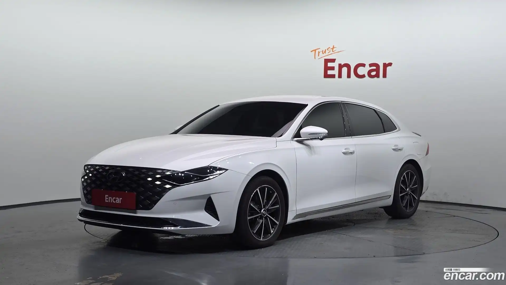 Grandeur Hyundai 2021.3-OUTER-001
